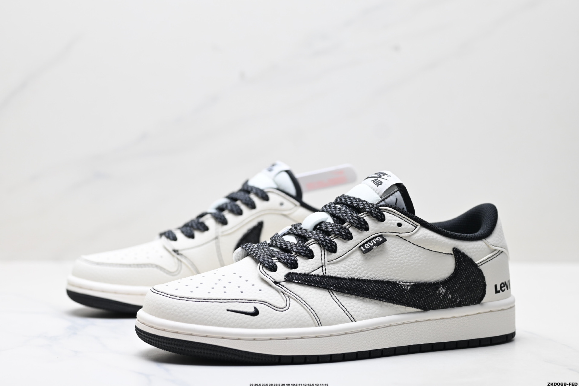 Nike Air Jordan 1 x Travis Scott AJ1倒勾 乔一倒钩 ‘DIY’定制 耐克 低帮文化篮球鞋 LE2436-135