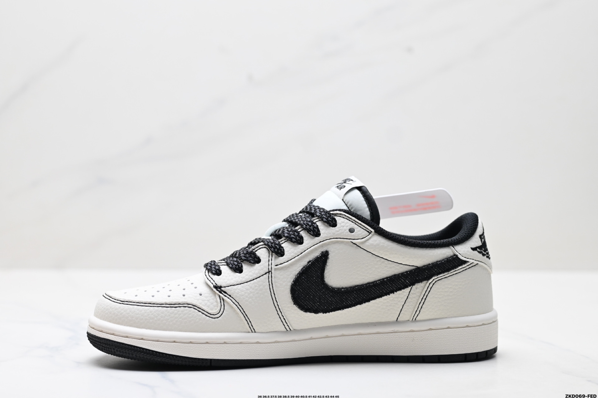 Nike Air Jordan 1 x Travis Scott AJ1倒勾 乔一倒钩 ‘DIY’定制 耐克 低帮文化篮球鞋 LE2436-135