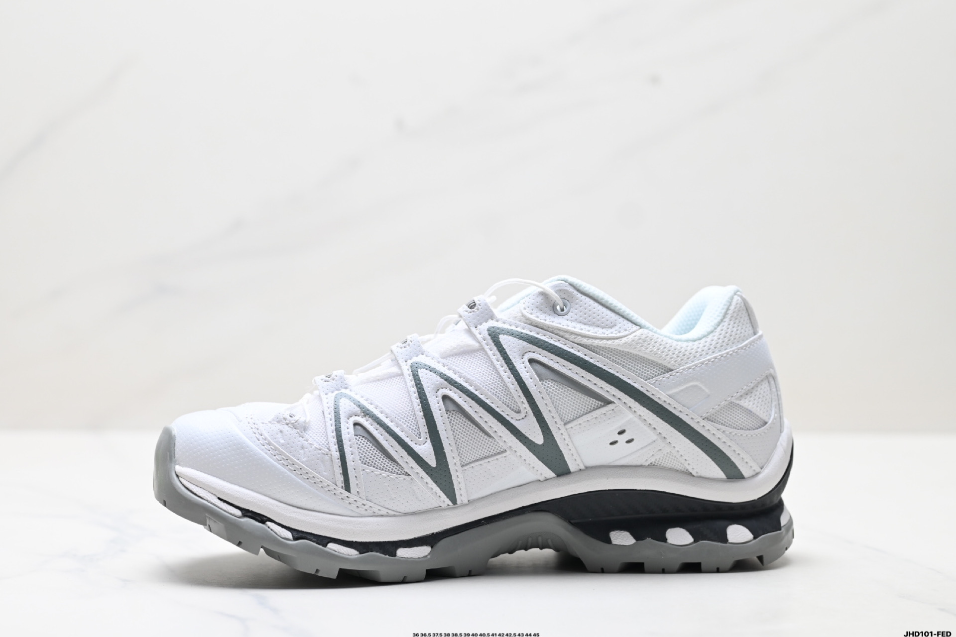 💰210
公司级✅SALOMON萨洛蒙 XT-QUEST 探索者系列户外越野跑鞋
鞋面采用SENSIFIT贴合技术 全方位贴合包裹脚型 鞋跟部鞋底牵引设计 提供强大的抓地性能 更适应野外崎岖不平的道路 其3D ADVANCED CHASSIS底盘 材料轻量大化 钉齿设计更具稳定性 防护性 鞋底易磨损区运用CONTAGRIP高耐磨材料 应对城市硬质路面长距离跑考验
货号:417589-21
尺码:36 36.5 37.5 38 38.5 39 40 40.5 41 42 42.5 43 44 45
ID:JHD101-FED