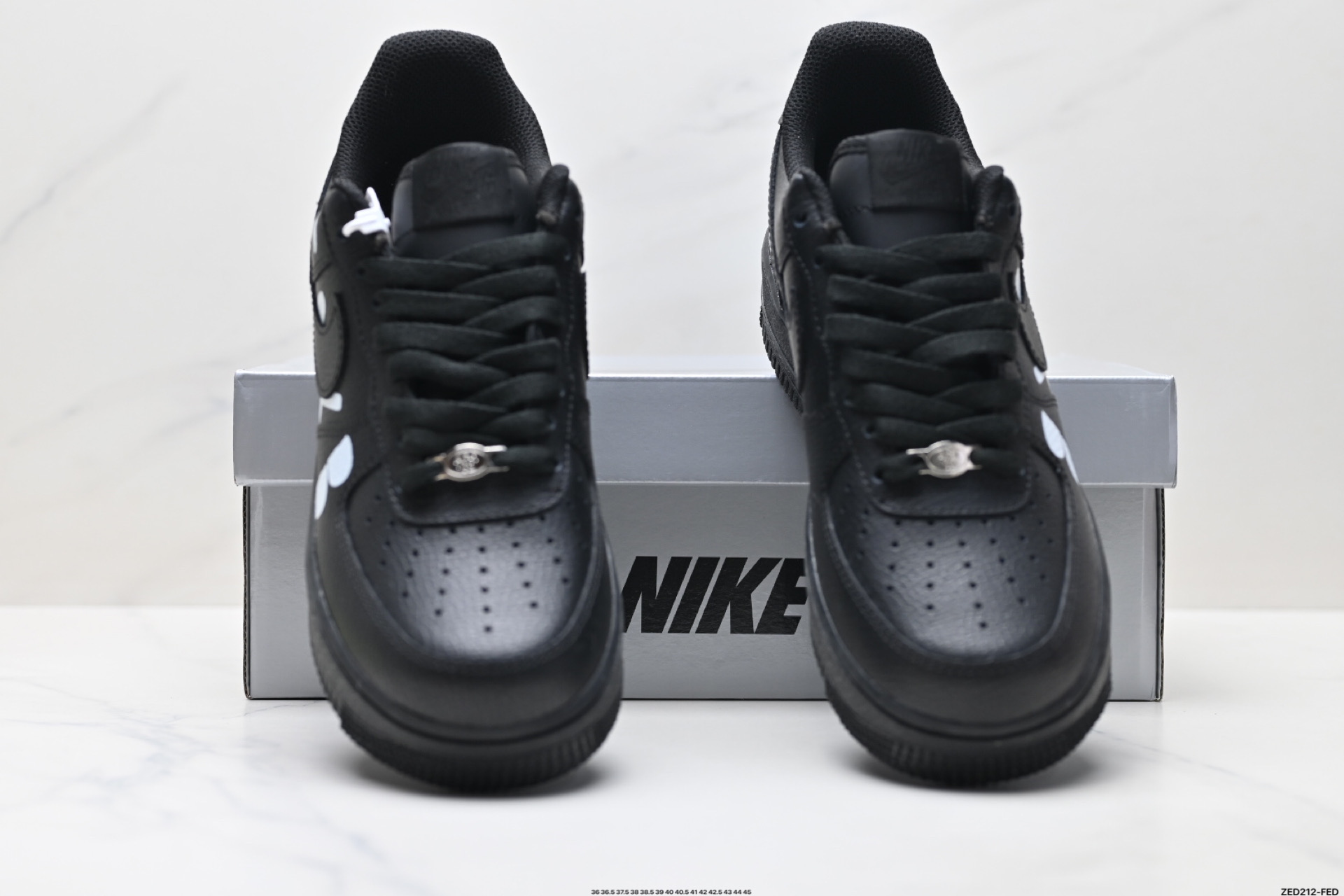 NIKE AIR FORCE 1‘07 IB9949-001