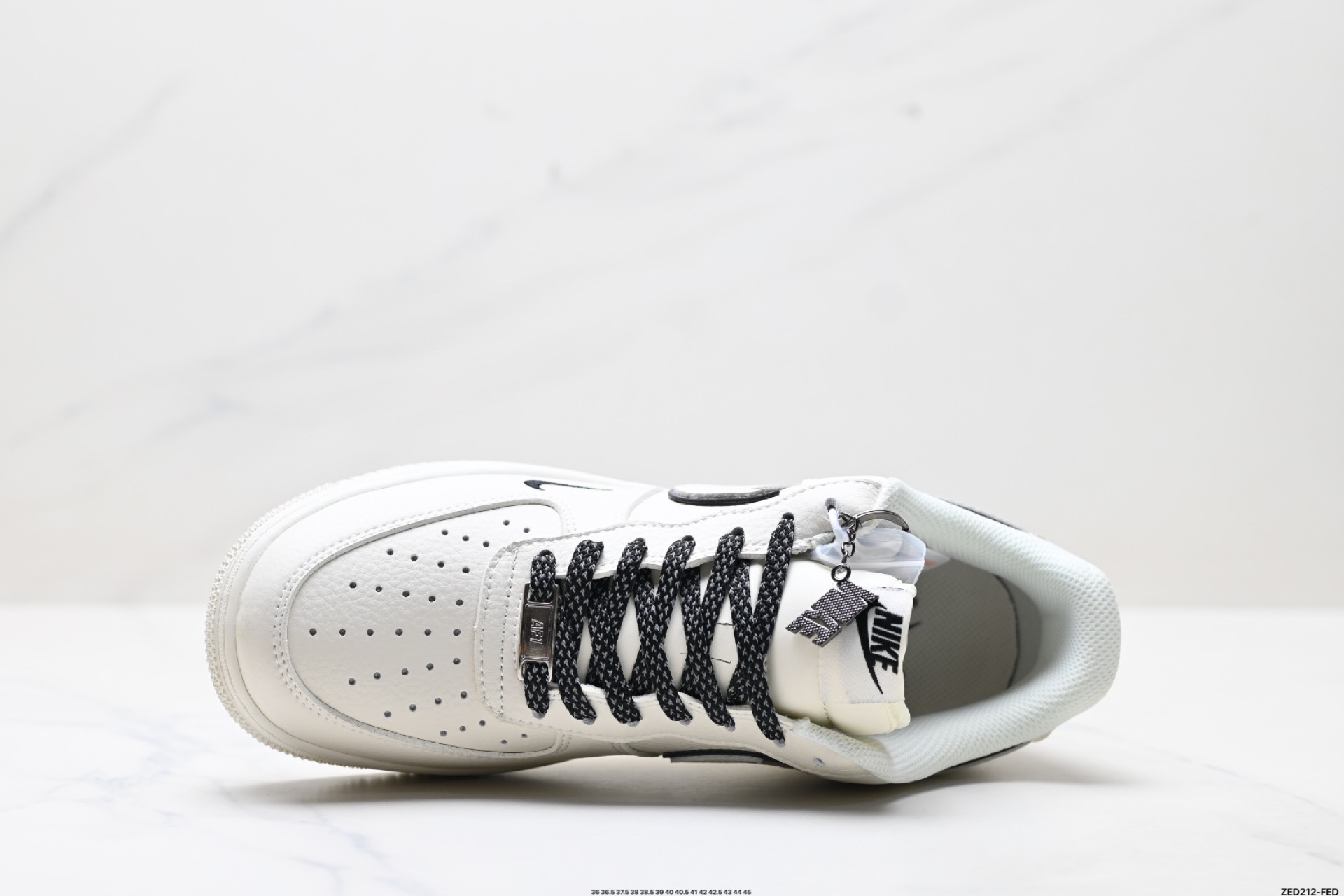 NIKE AIR FORCE 1‘07 CS5288-012