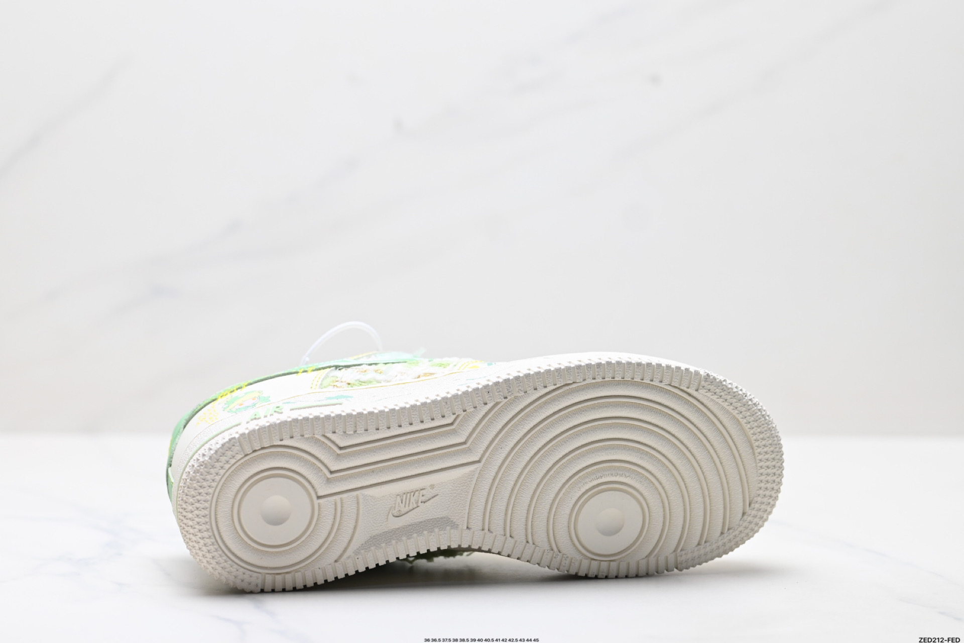 NIKE AIR FORCE 1‘07 FJ7740-110