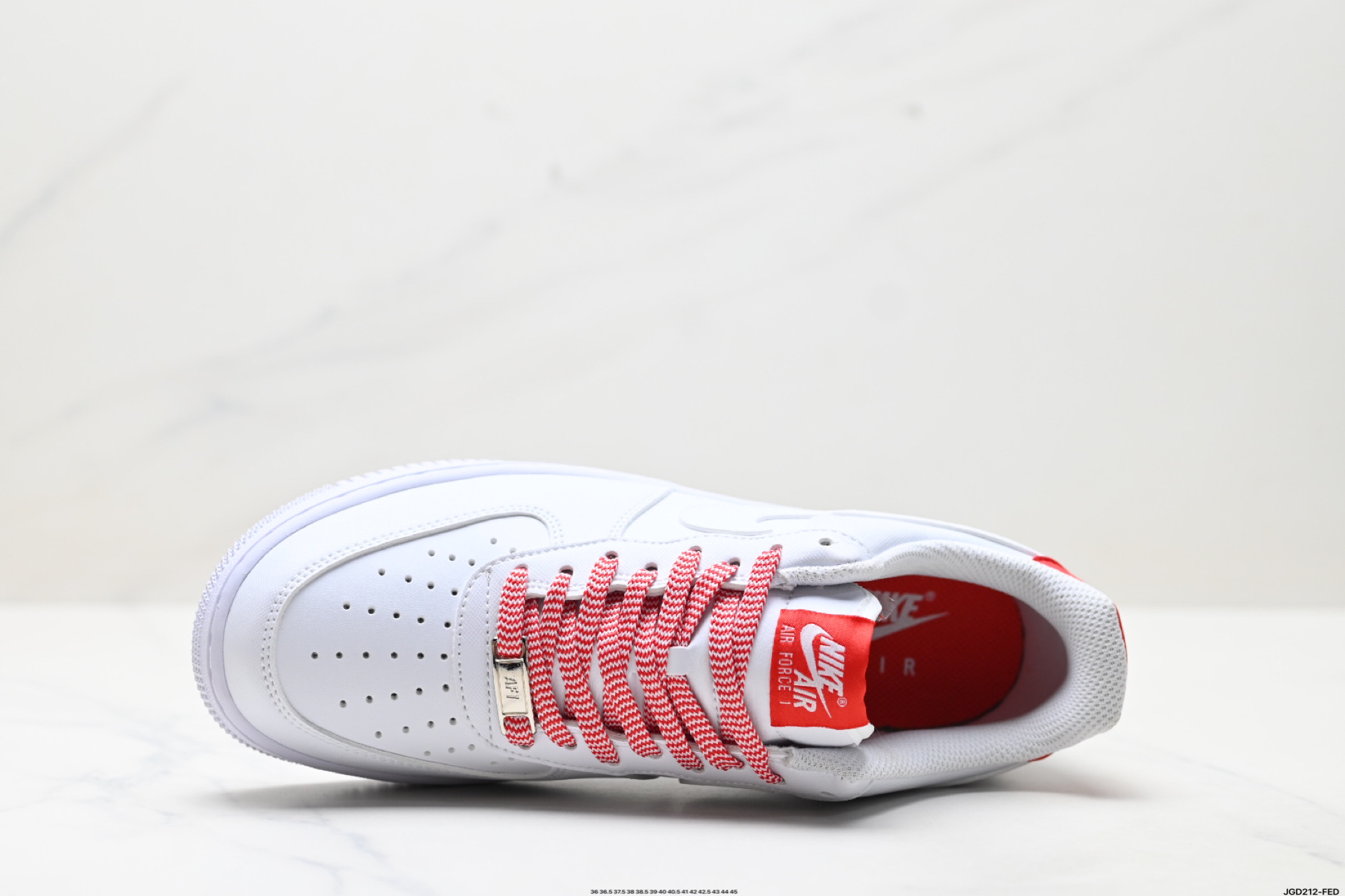 NIKE AIR FORCE 1‘07 IB7167-103