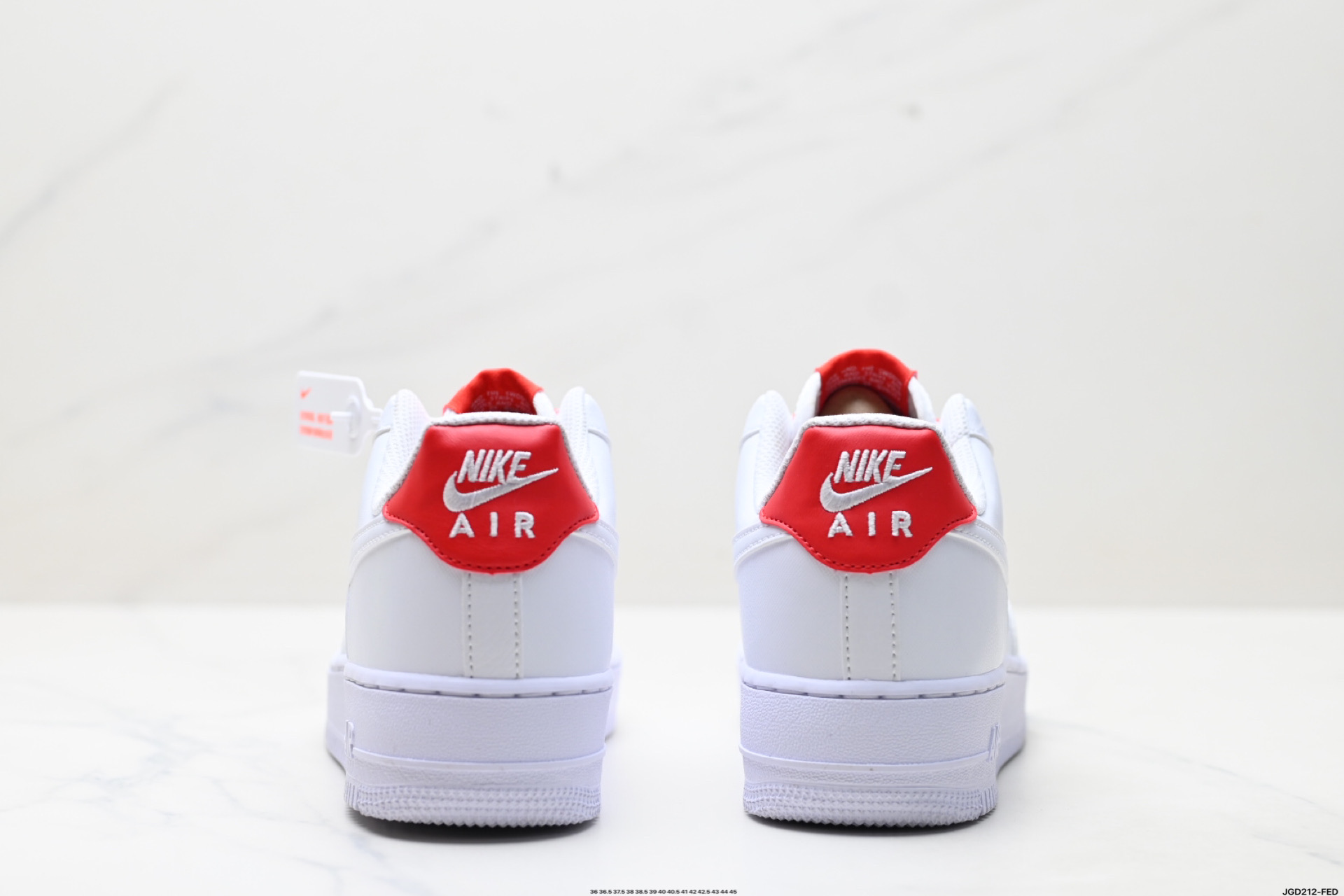 NIKE AIR FORCE 1‘07 IB7167-103