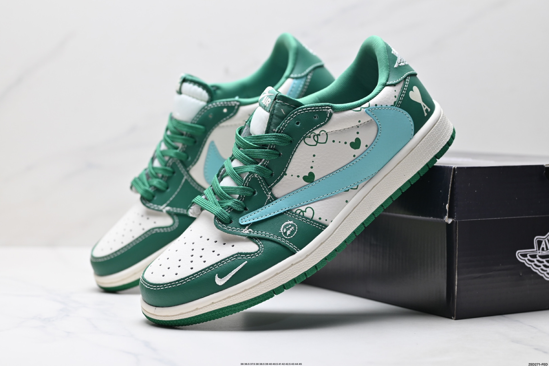 Nike Air Jordan 1 x Travis Scott AJ1倒勾 乔一倒钩 ‘DIY’定制 耐克 低帮文化篮球鞋 LD2025-030