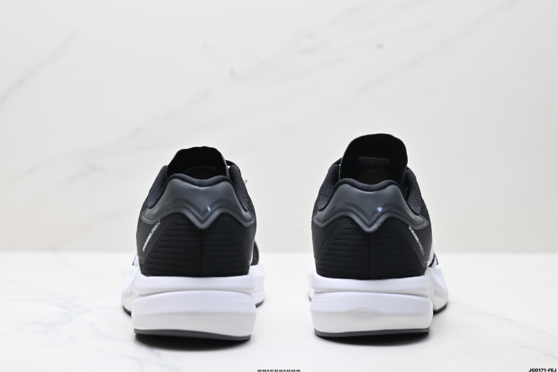 Adidas ADIZERO DURAMO SPEED 2 阿迪达斯 网面透气 轻盈跑鞋 IH8204
