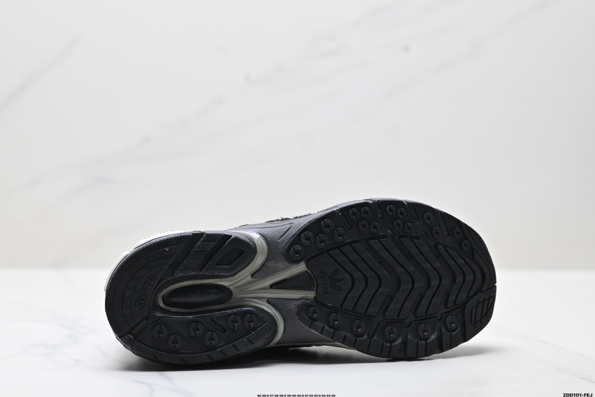 Adidas Adistar Cushion Sftm防滑耐磨 低帮 运动老爹鞋 JP8456