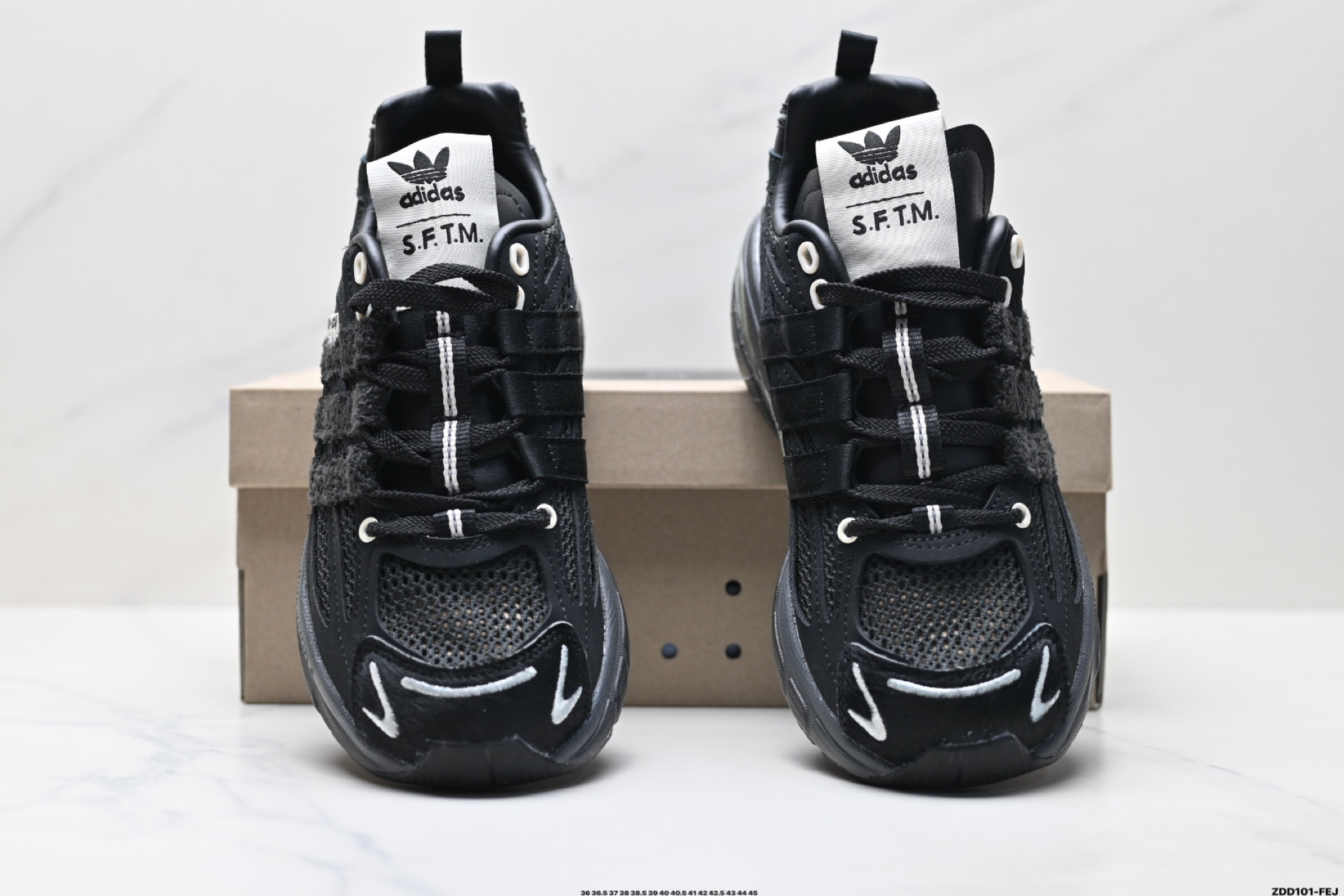 Adidas Adistar Cushion Sftm防滑耐磨 低帮 运动老爹鞋 JP8456