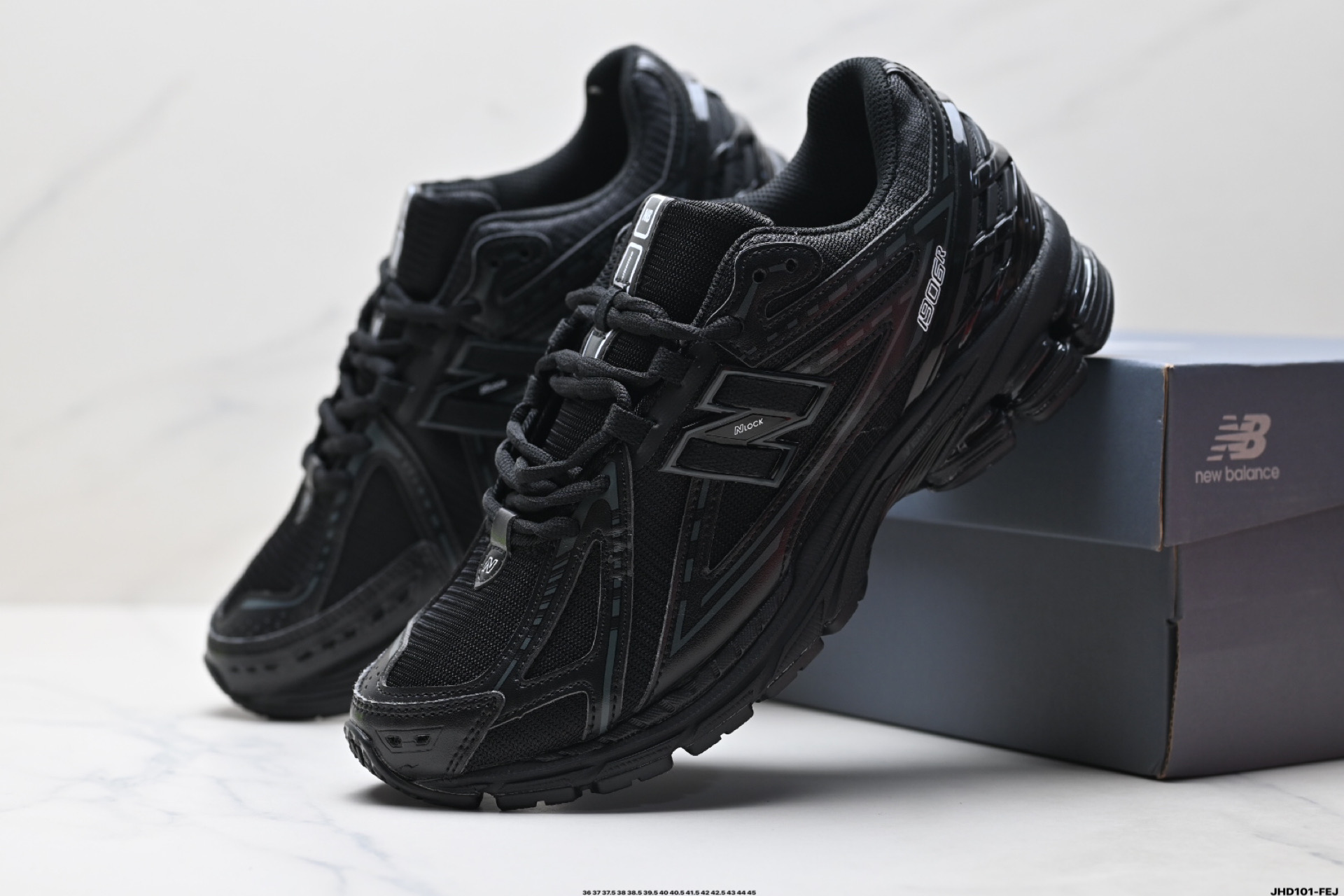 200 New Balance M1906系列 复古单品宝藏老爹鞋款 U1906RBB