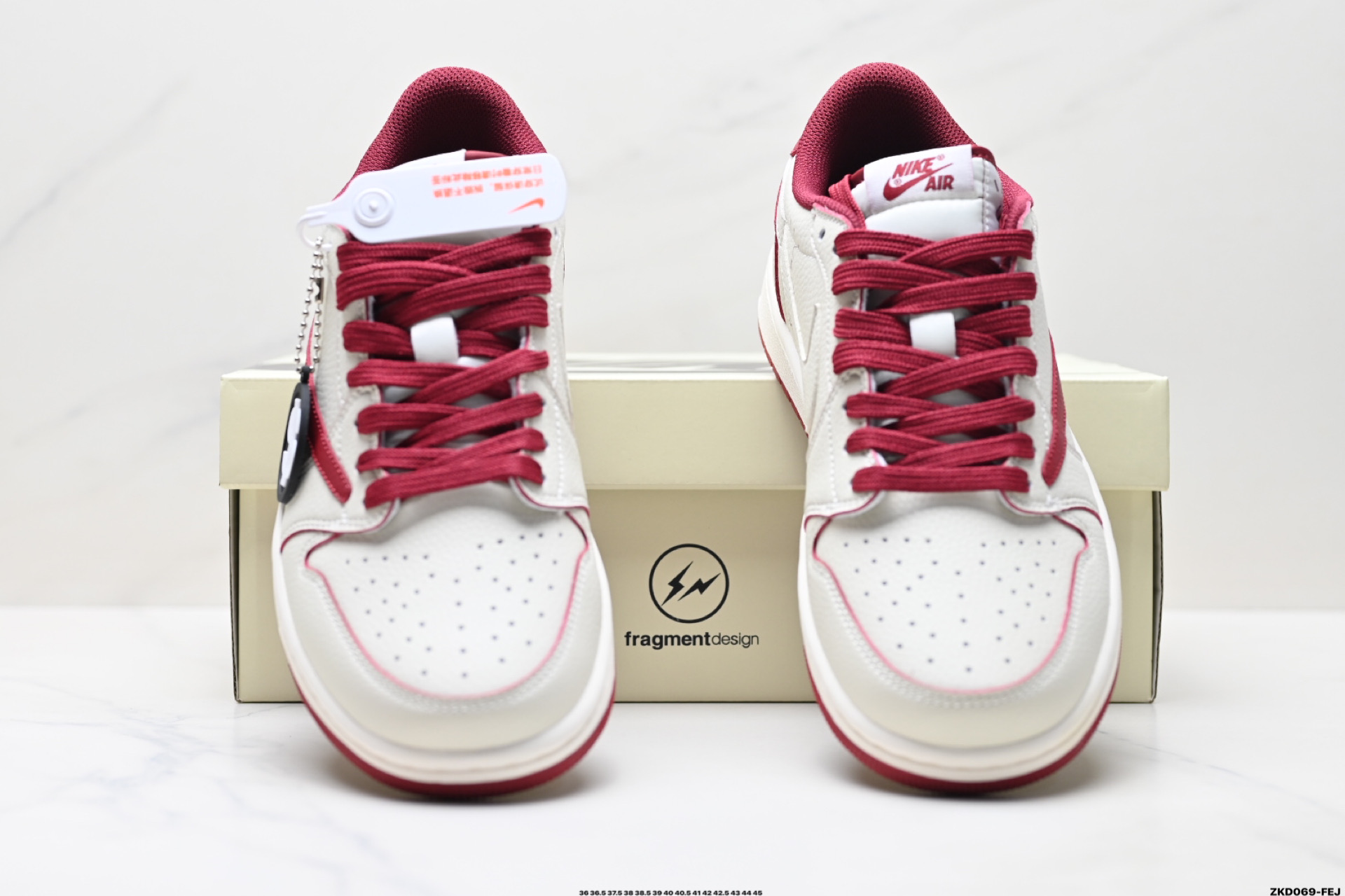 Nike Air Jordan 1 x Travis Scott AJ1倒勾 乔一倒钩 ‘DIY’定制 耐克 低帮文化篮球鞋 LK1099-066