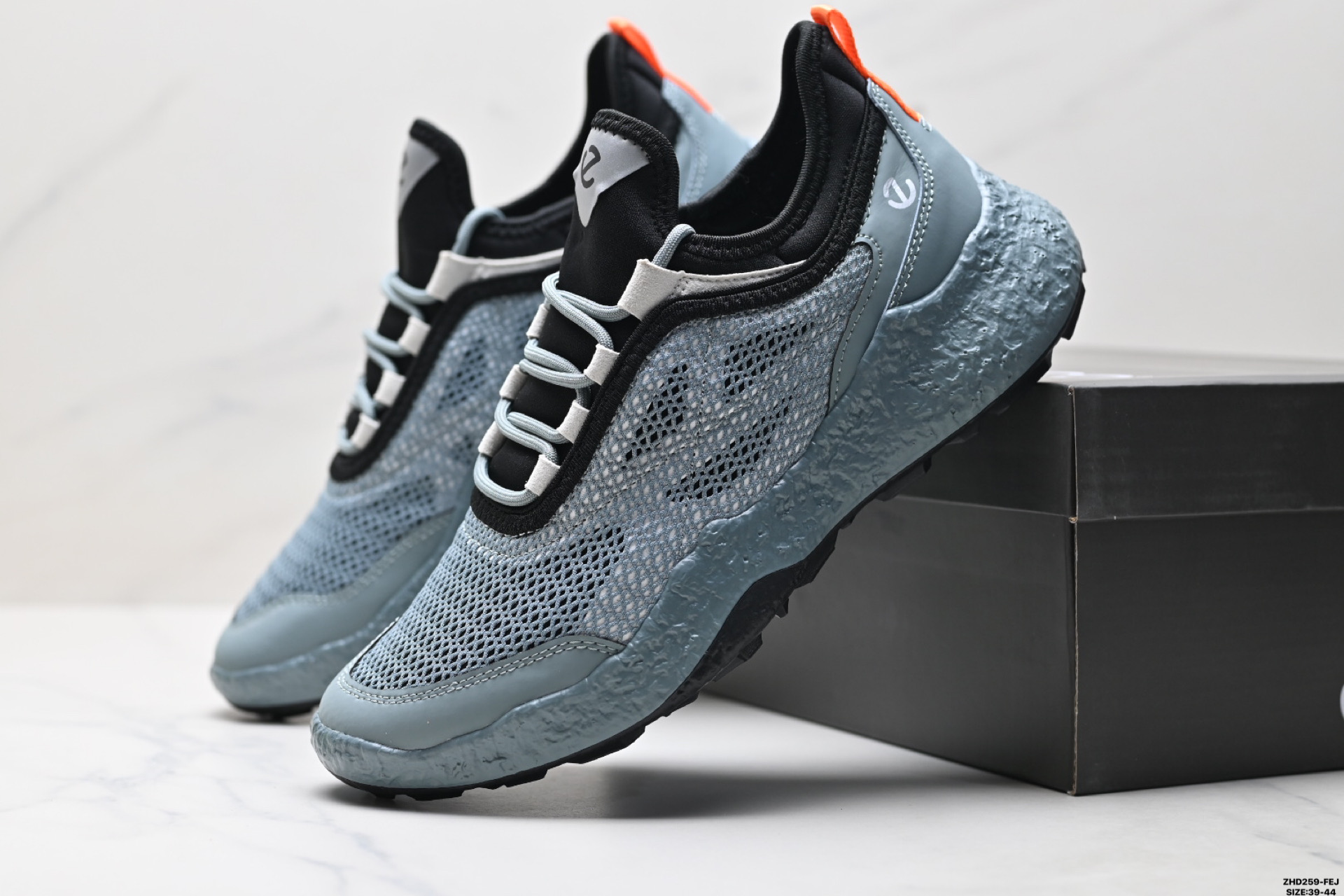Ecco爱步 GOLF BIOM H5 拼接轻盈 防滑透气 低帮高尔夫球鞋