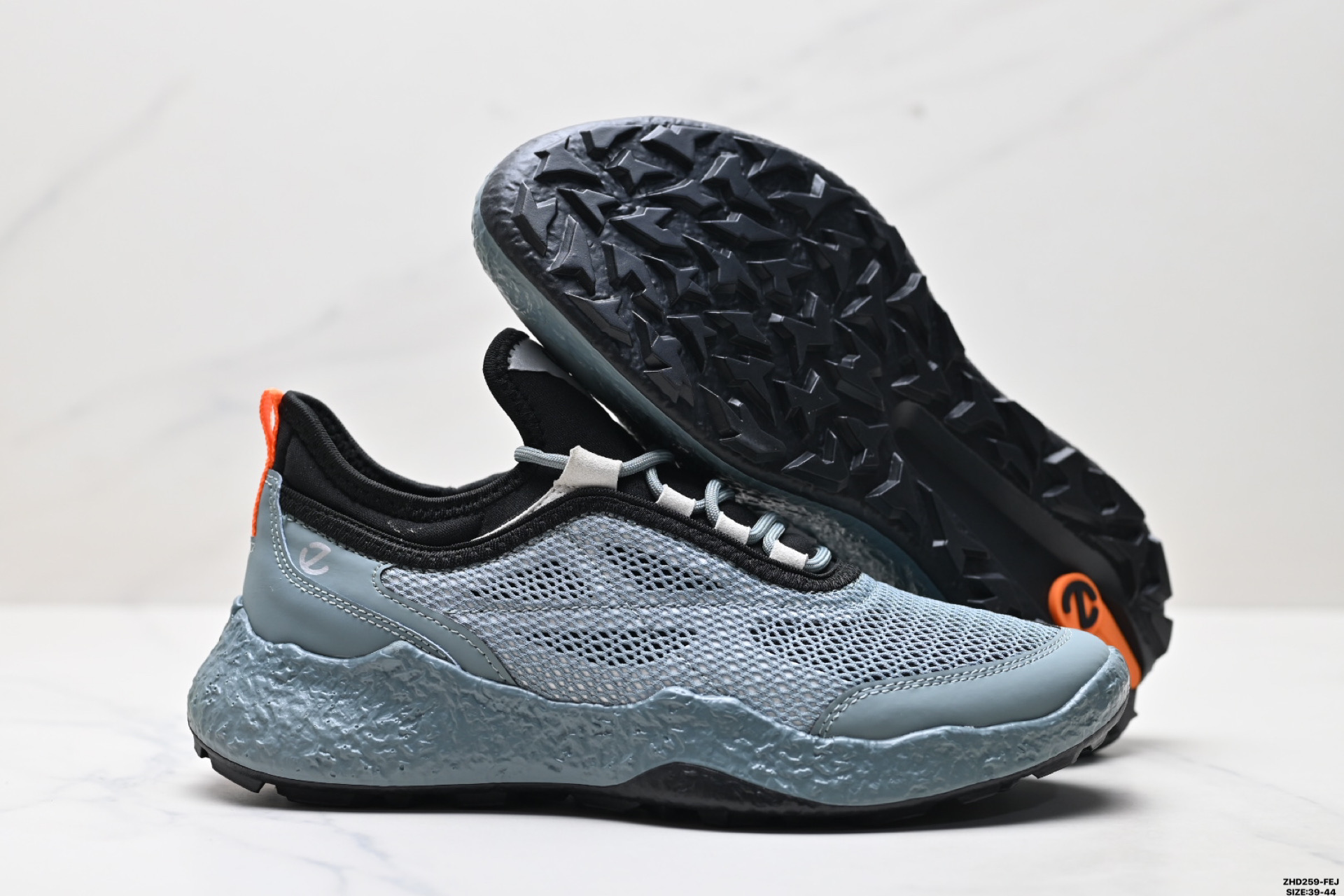 Ecco爱步 GOLF BIOM H5 拼接轻盈 防滑透气 低帮高尔夫球鞋