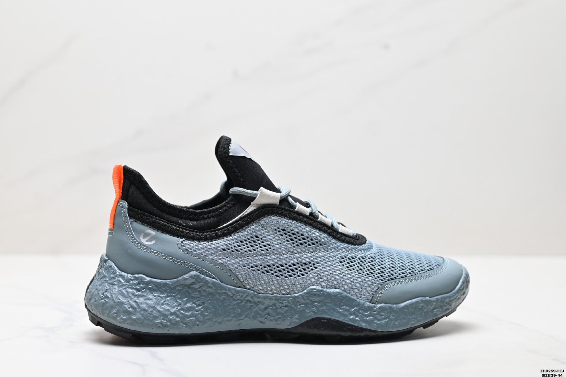Ecco爱步 GOLF BIOM H5 拼接轻盈 防滑透气 低帮高尔夫球鞋