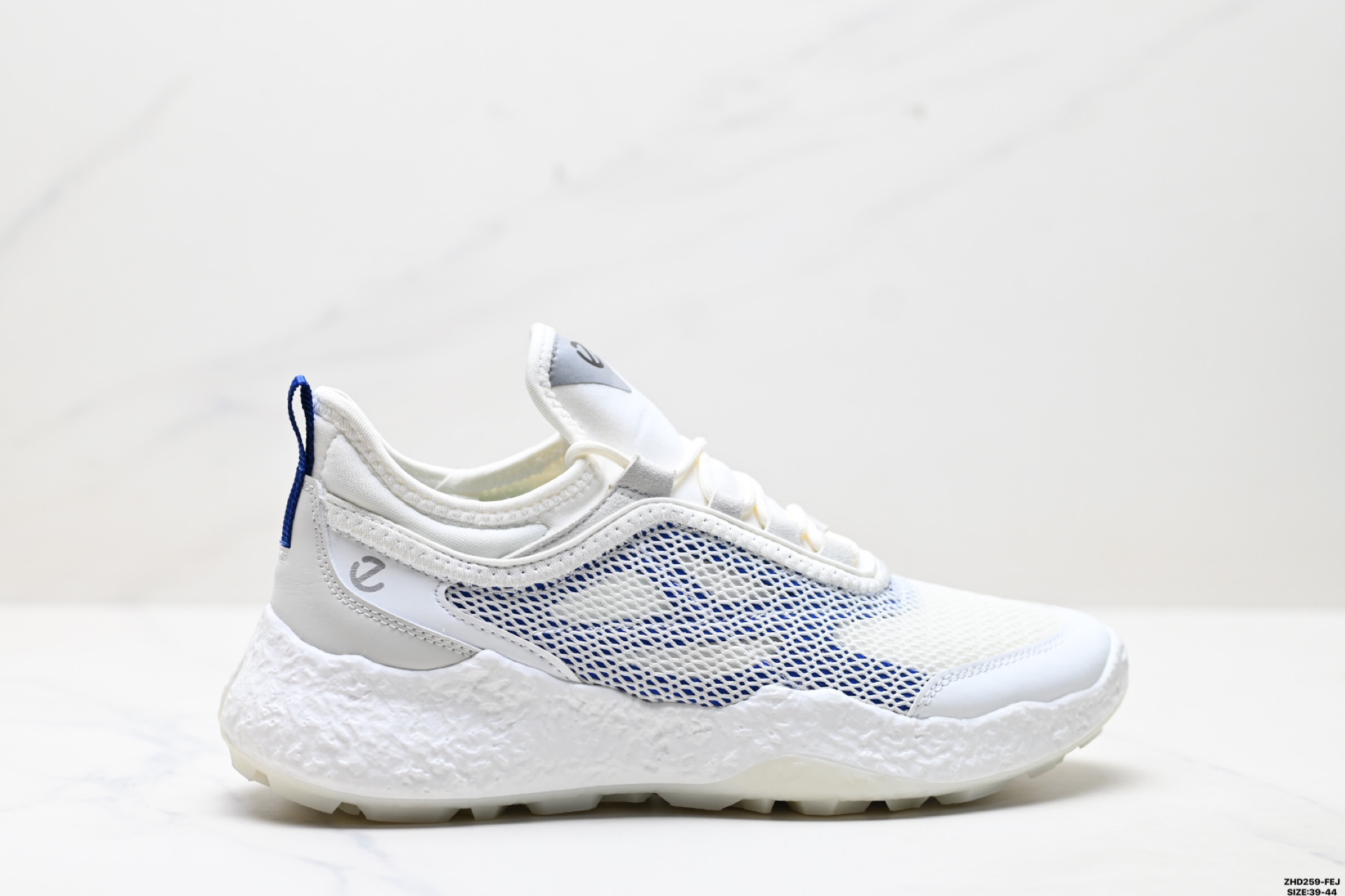 Ecco爱步 GOLF BIOM H5 拼接轻盈 防滑透气 低帮高尔夫球鞋