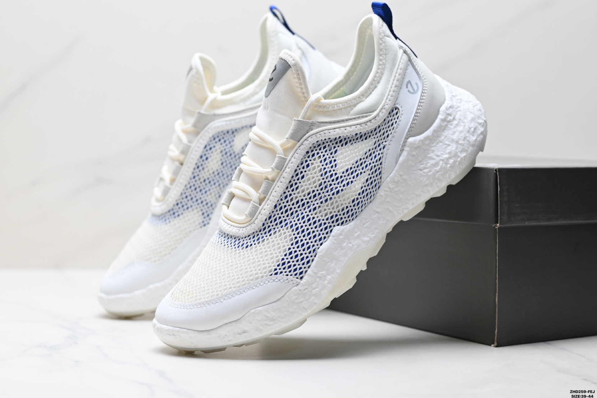Ecco爱步 GOLF BIOM H5 拼接轻盈 防滑透气 低帮高尔夫球鞋