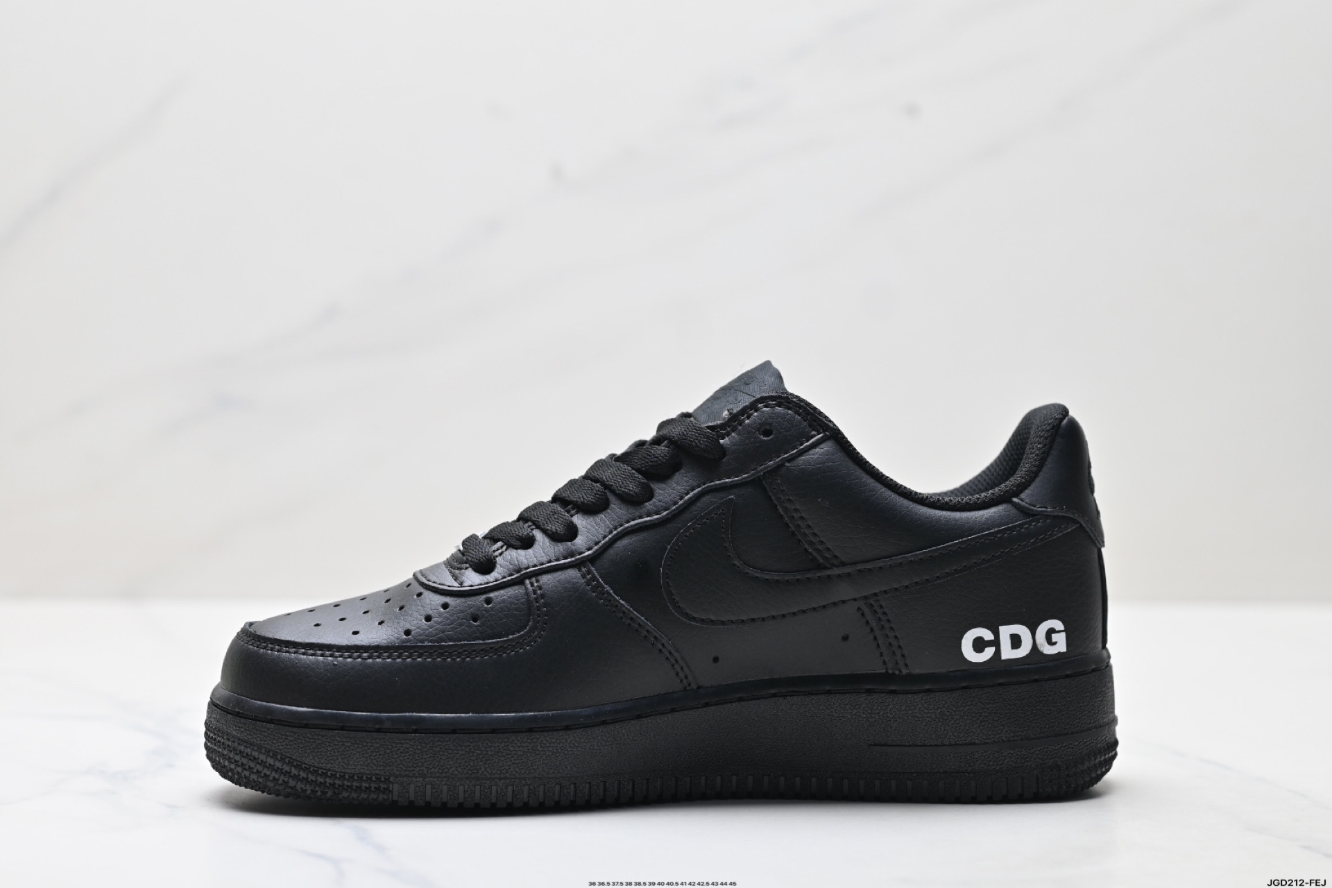 NIKE AIR FORCE 1‘07 IB9949-001