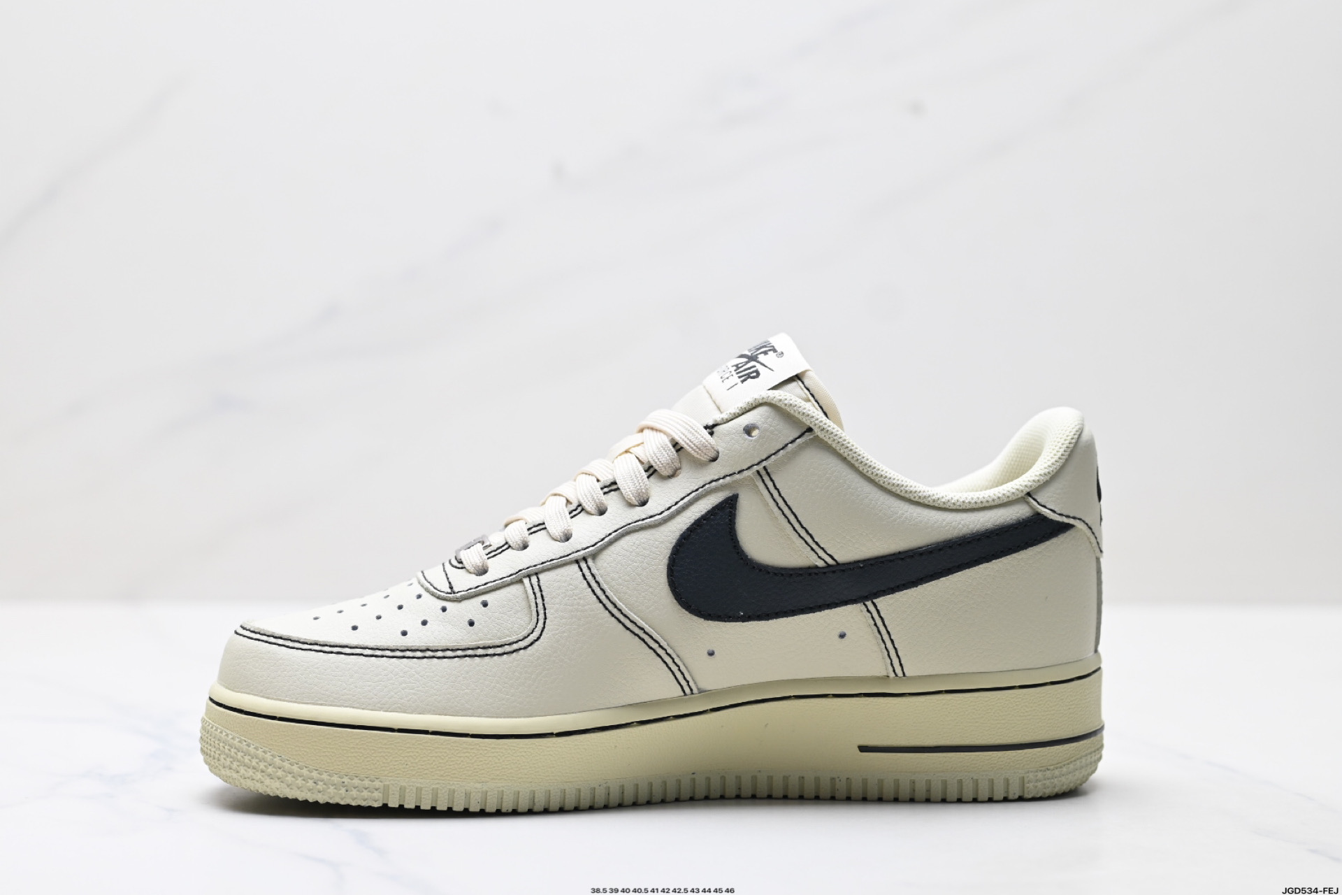 NIKE AIR FORCE 1‘07 LV8 HQ2037-200