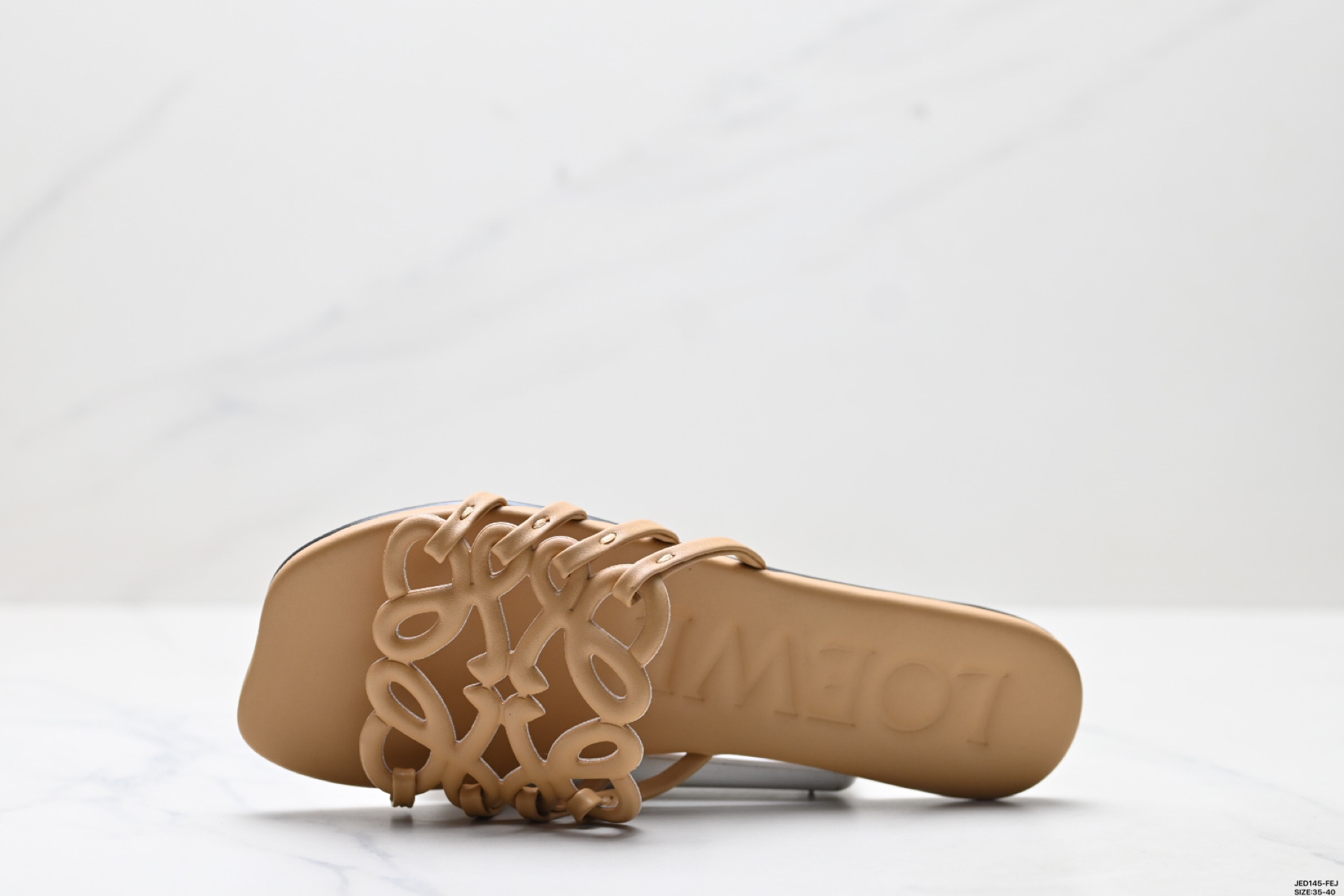 Loewe Petal Anagram Sandalias de Piel para Mujer - Elegancia y Comodidad 3 i1748625357933 5974 0 1