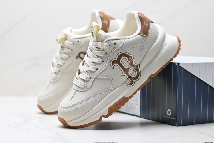MLB Chunky Runner Classic Monogram - נעלי סניקרס אופנתיות ונוחות 1 MLB Chunky Runner Classic Monogram – נעלי סניקרס אופנתיות ונוחות