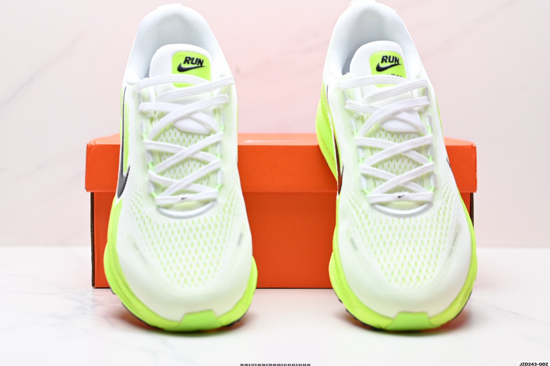 💰175
公司级✅Nike VOMERO 18 耐克 舒适减震防滑 低帮跑步鞋
全掌ReactX泡绵中底 前掌和后跟还配备了Air Zoom气垫单元 据说跑起来更快更舒适哦 这次最大的升级点 首次引入了ReactX泡绵
货号:HM6804-002
尺码:36 36.5 37.5 38 38.5 39 40 40.5 41 42 42.5 43 44 45
ID:JZD243-GDZ
