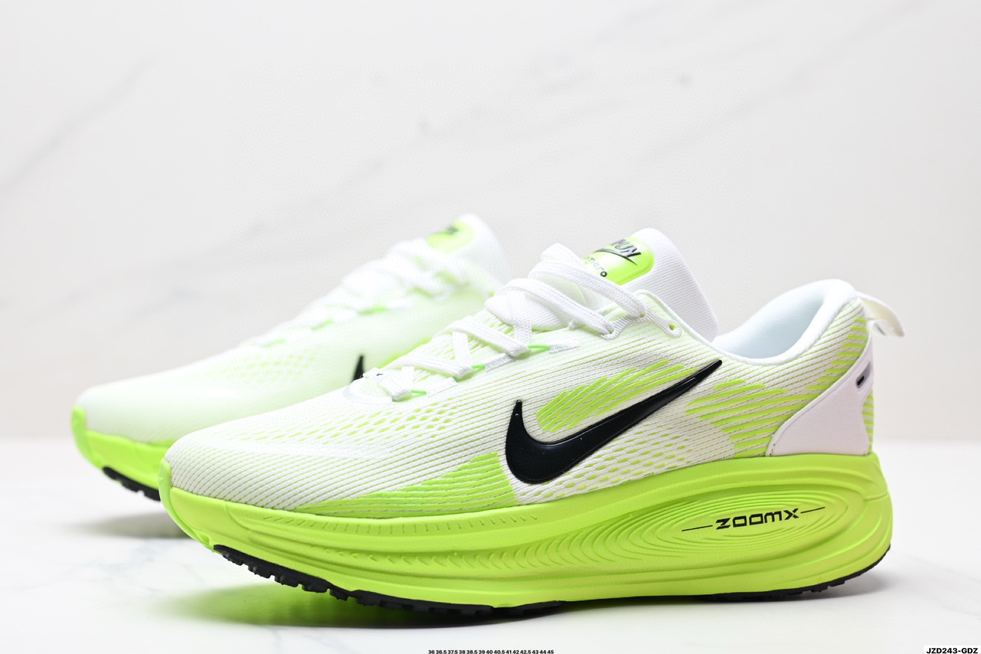 💰175
公司级✅Nike VOMERO 18 耐克 舒适减震防滑 低帮跑步鞋
全掌ReactX泡绵中底 前掌和后跟还配备了Air Zoom气垫单元 据说跑起来更快更舒适哦 这次最大的升级点 首次引入了ReactX泡绵
货号:HM6804-002
尺码:36 36.5 37.5 38 38.5 39 40 40.5 41 42 42.5 43 44 45
ID:JZD243-GDZ