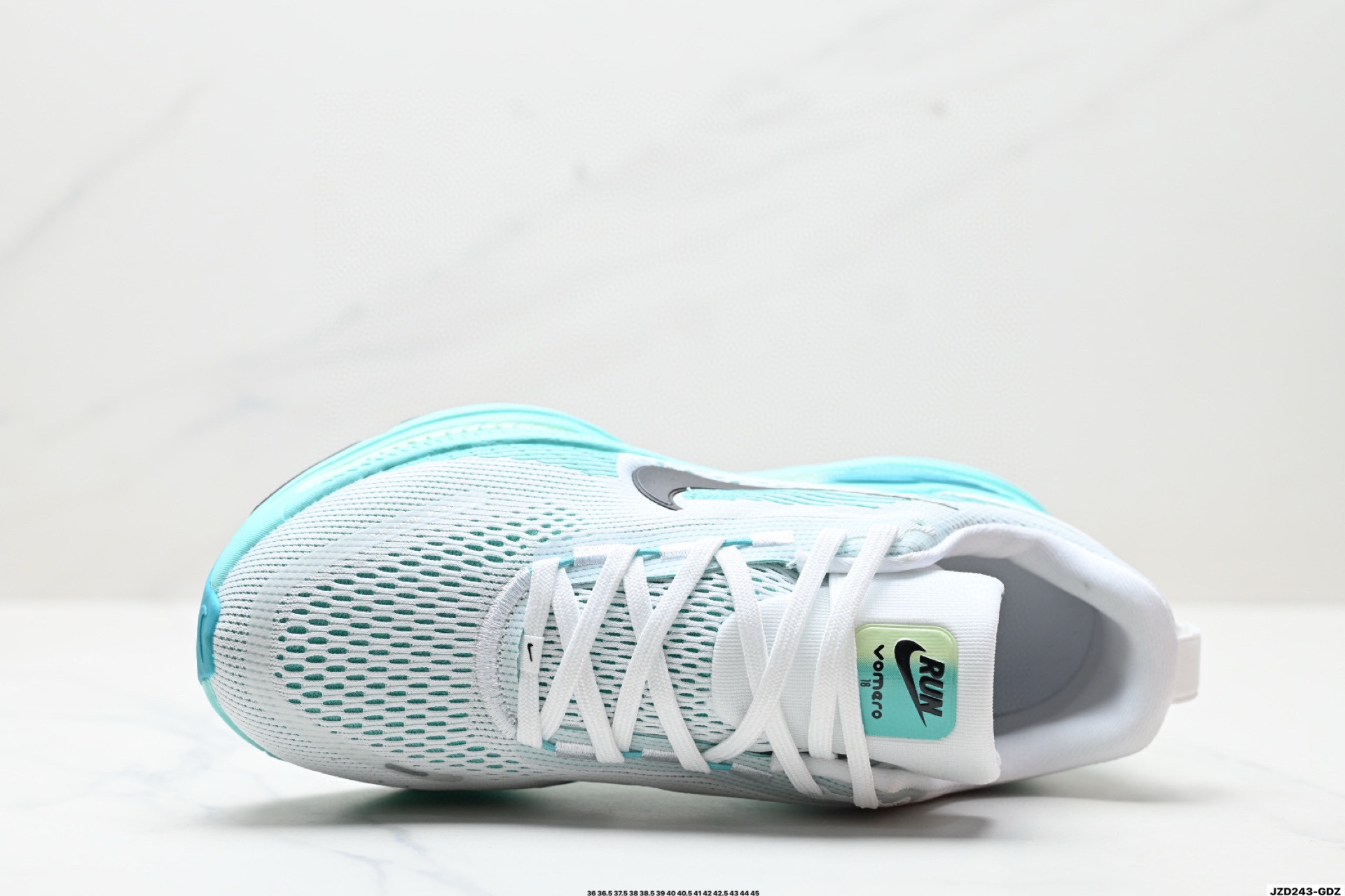 💰175
公司级✅Nike VOMERO 18 耐克 舒适减震防滑 低帮跑步鞋
全掌ReactX泡绵中底 前掌和后跟还配备了Air Zoom气垫单元 据说跑起来更快更舒适哦 这次最大的升级点 首次引入了ReactX泡绵
货号:HM6804-002
尺码:36 36.5 37.5 38 38.5 39 40 40.5 41 42 42.5 43 44 45
ID:JZD243-GDZ