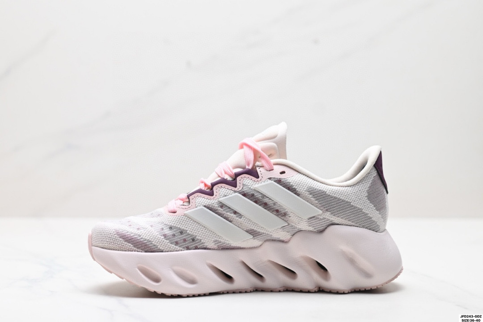 ADIDAS SWITCH FWD M阿尔法系列 真爆 休闲运动套脚慢跑鞋  FZ5621