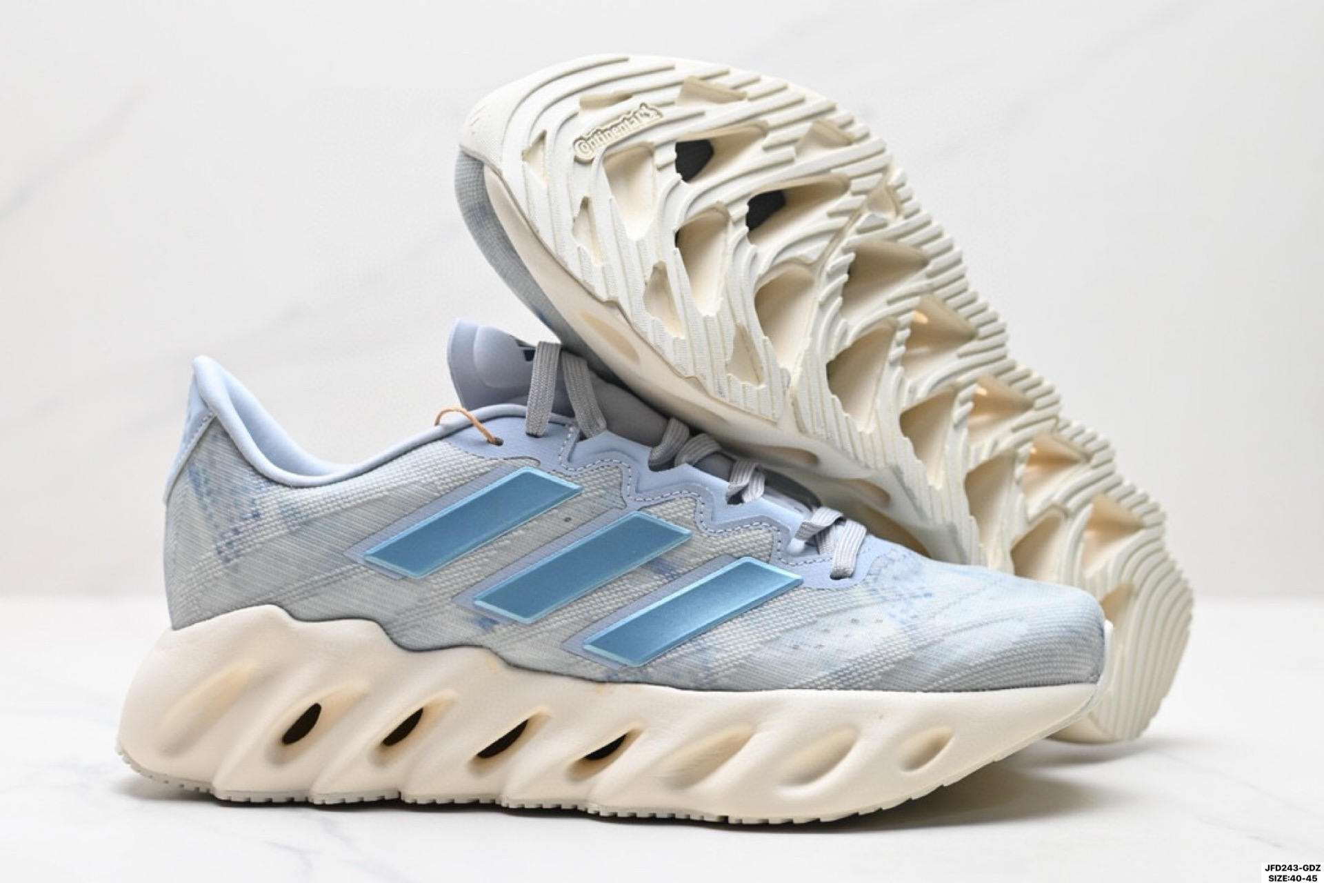 ADIDAS SWITCH FWD M阿尔法系列 真爆 休闲运动套脚慢跑鞋 FZ5621-Chinese UA Cheap High Quatity Brand Clothes Bags handbags Sneakers wholesale wholesaler seller from China Factory suppliers Fashion Clothing Shoes best Quality Beautiful Price ADIDAS SWITCH FWD M阿尔法系列 真爆 休闲运动套脚慢跑鞋 FZ5621