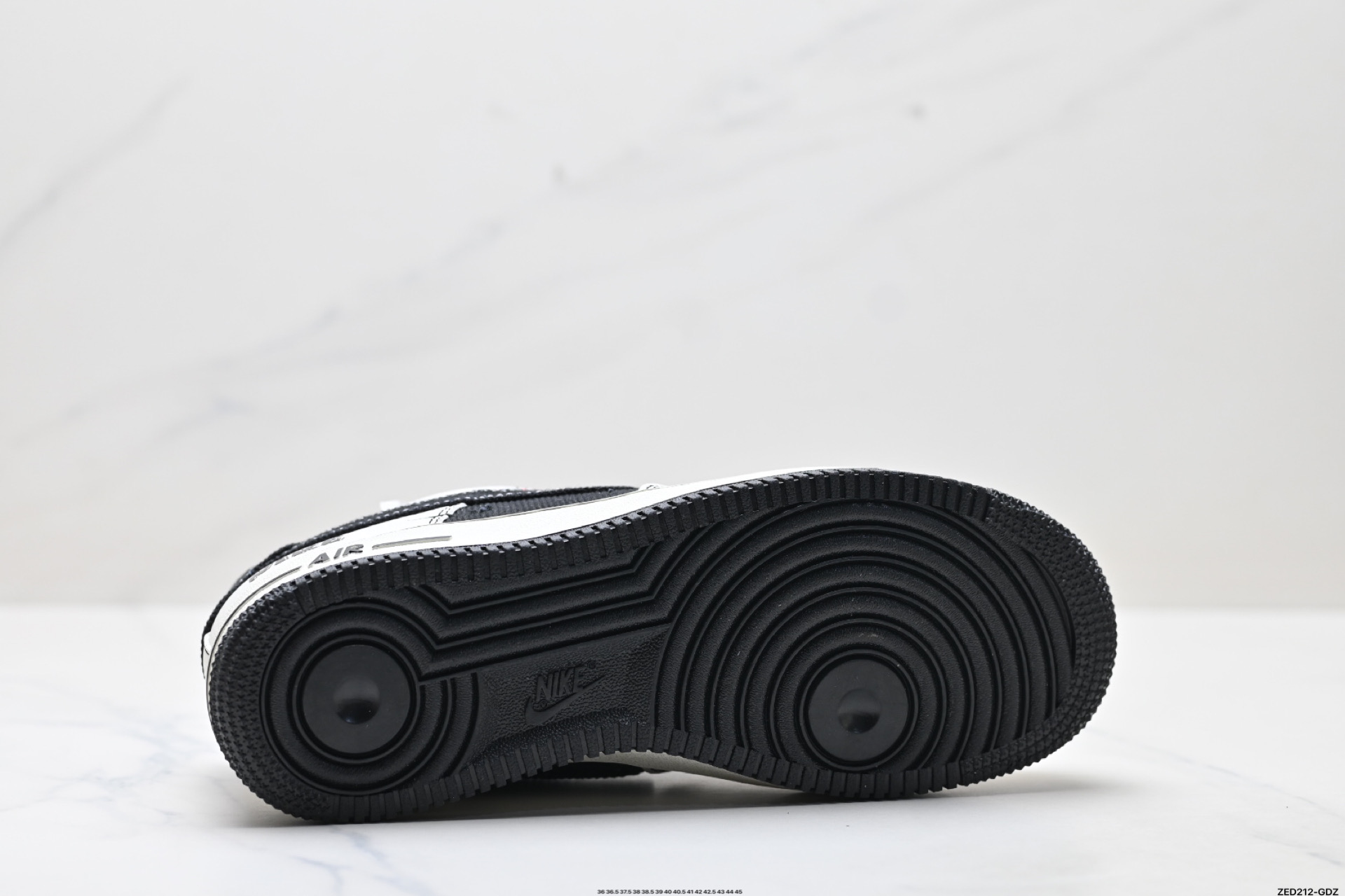 NIKE AIR FORCE 1‘07  SC9207-537