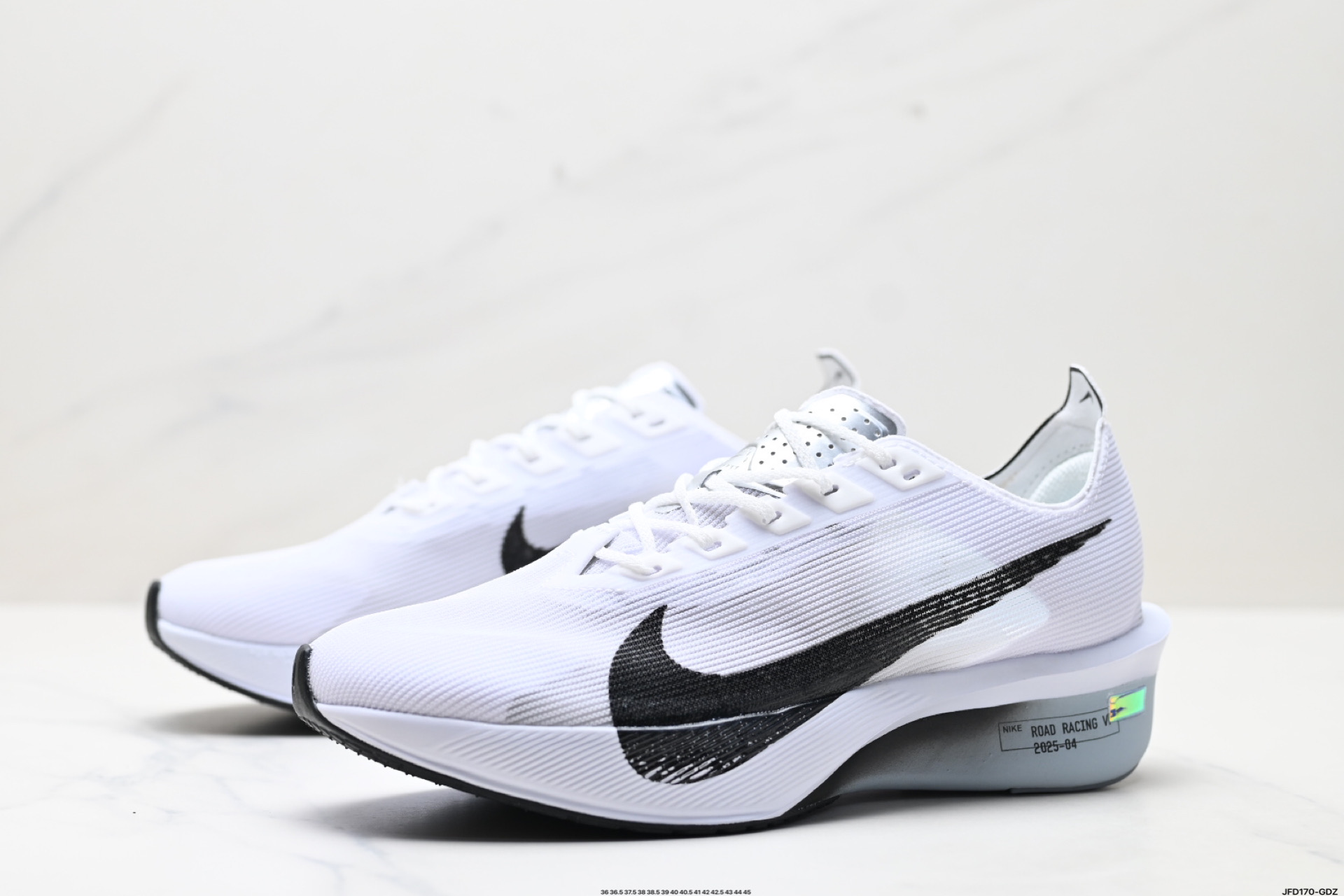 Nike ZoomX Vaporfly NEXT% 4耐克 轻量化 网面透气运动鞋  HF6411-100