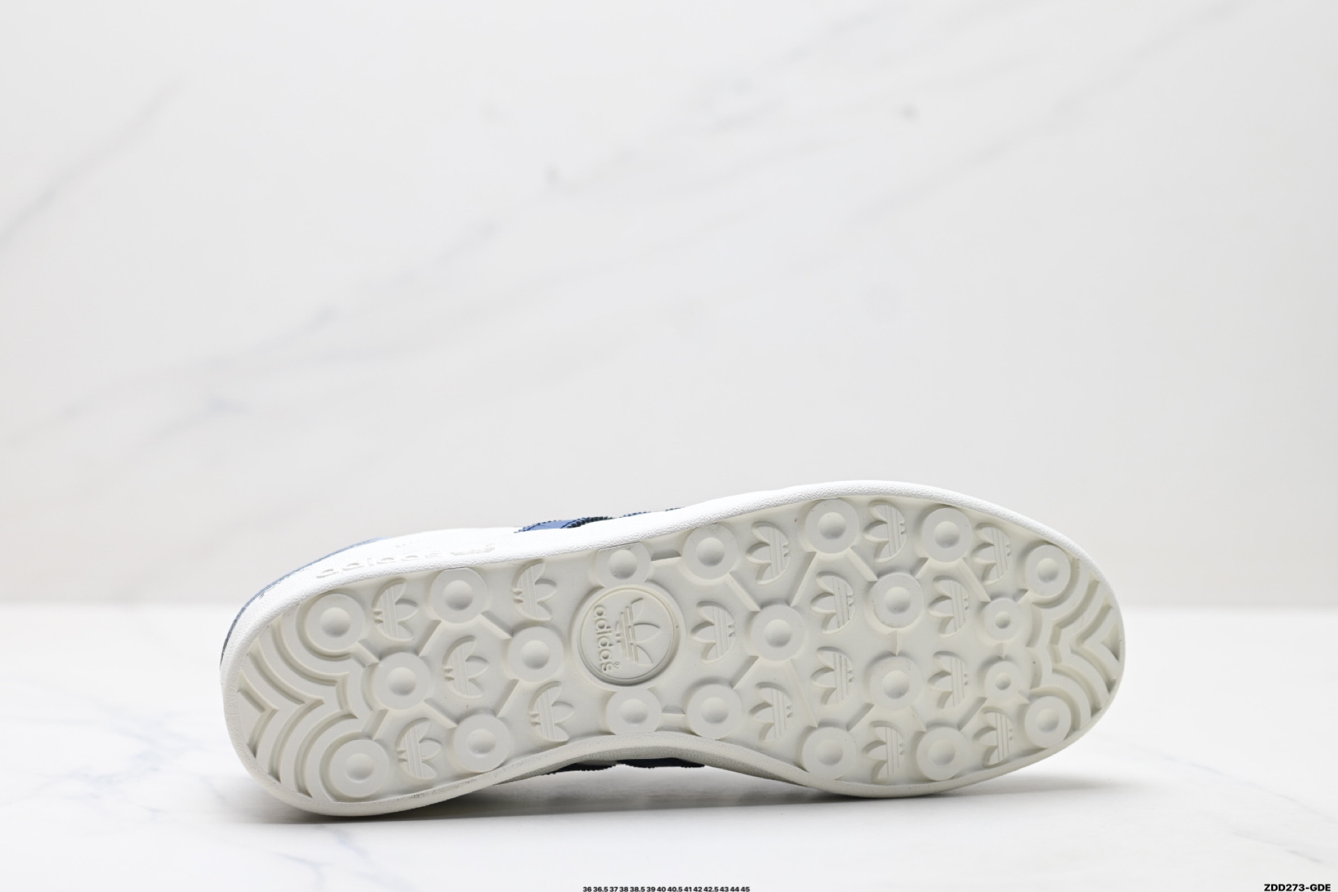 Adidas Originals Gazelle indoor ‘DIY‘定制 系列 阿迪达斯 三叶草绅士德训足球风百搭低帮休闲运动板鞋  DD6609