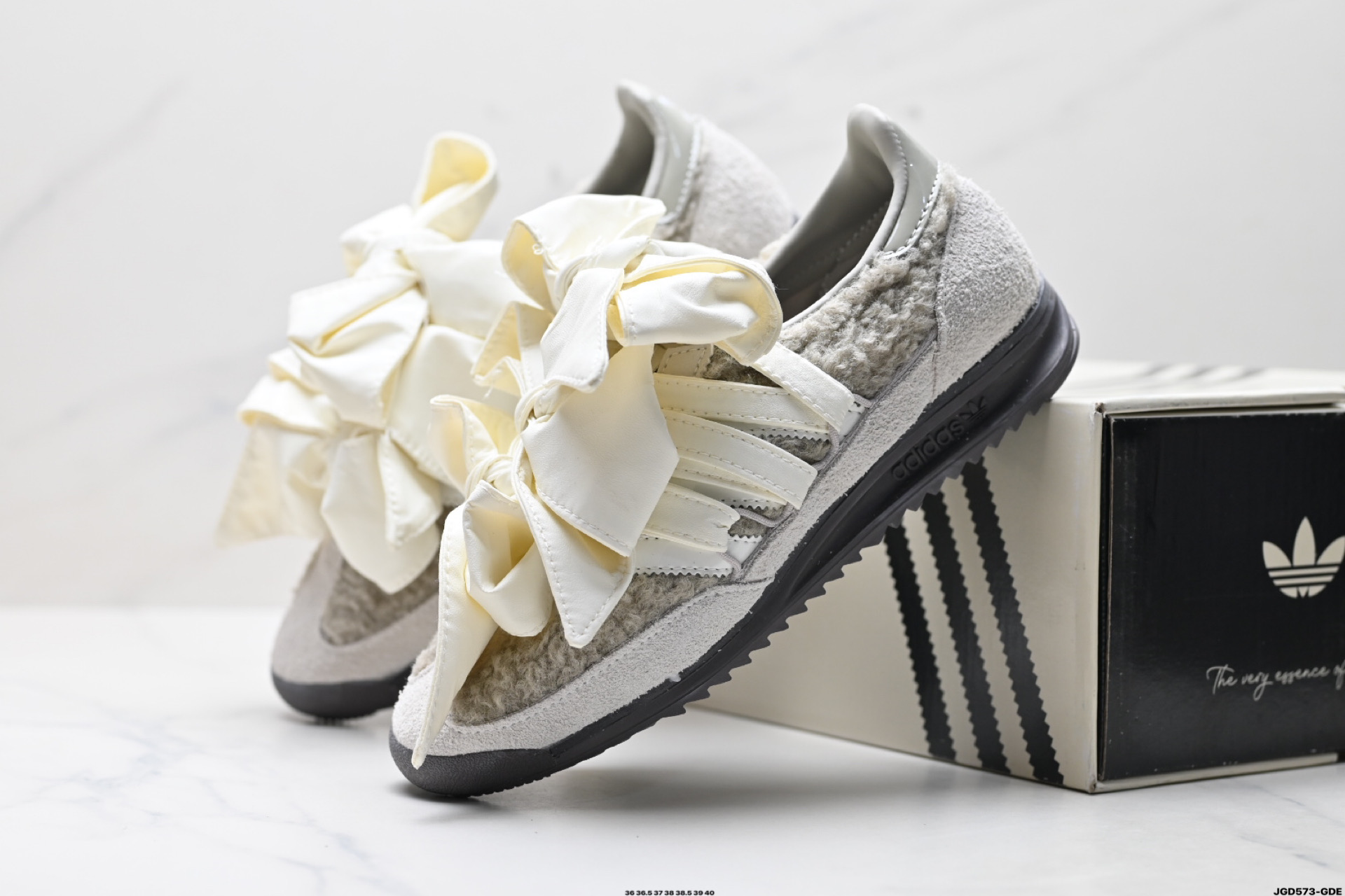 Caroline Hu x Adidas originals SL 72 OG 舒适百搭 防滑耐磨 低帮 阿迪达斯板鞋  JH7342