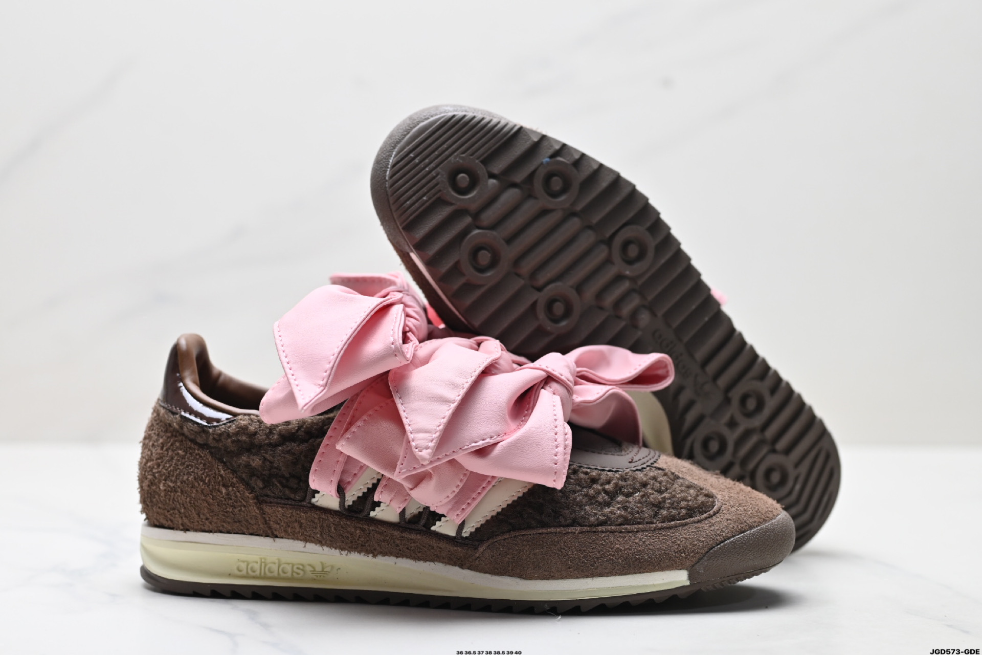 Caroline Hu x Adidas originals SL 72 OG 舒适百搭 防滑耐磨 低帮 阿迪达斯板鞋  JH7342