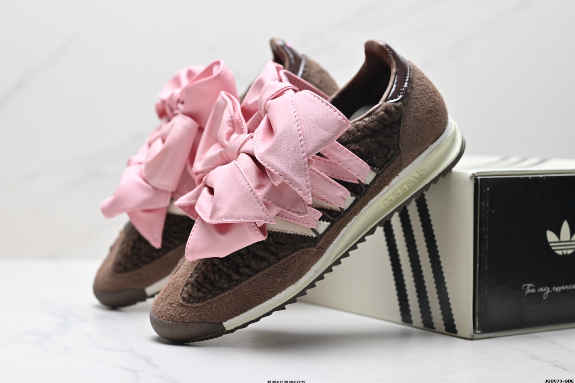 Caroline Hu x Adidas originals SL 72 OG 舒适百搭 防滑耐磨 低帮 阿迪达斯板鞋  JH7342