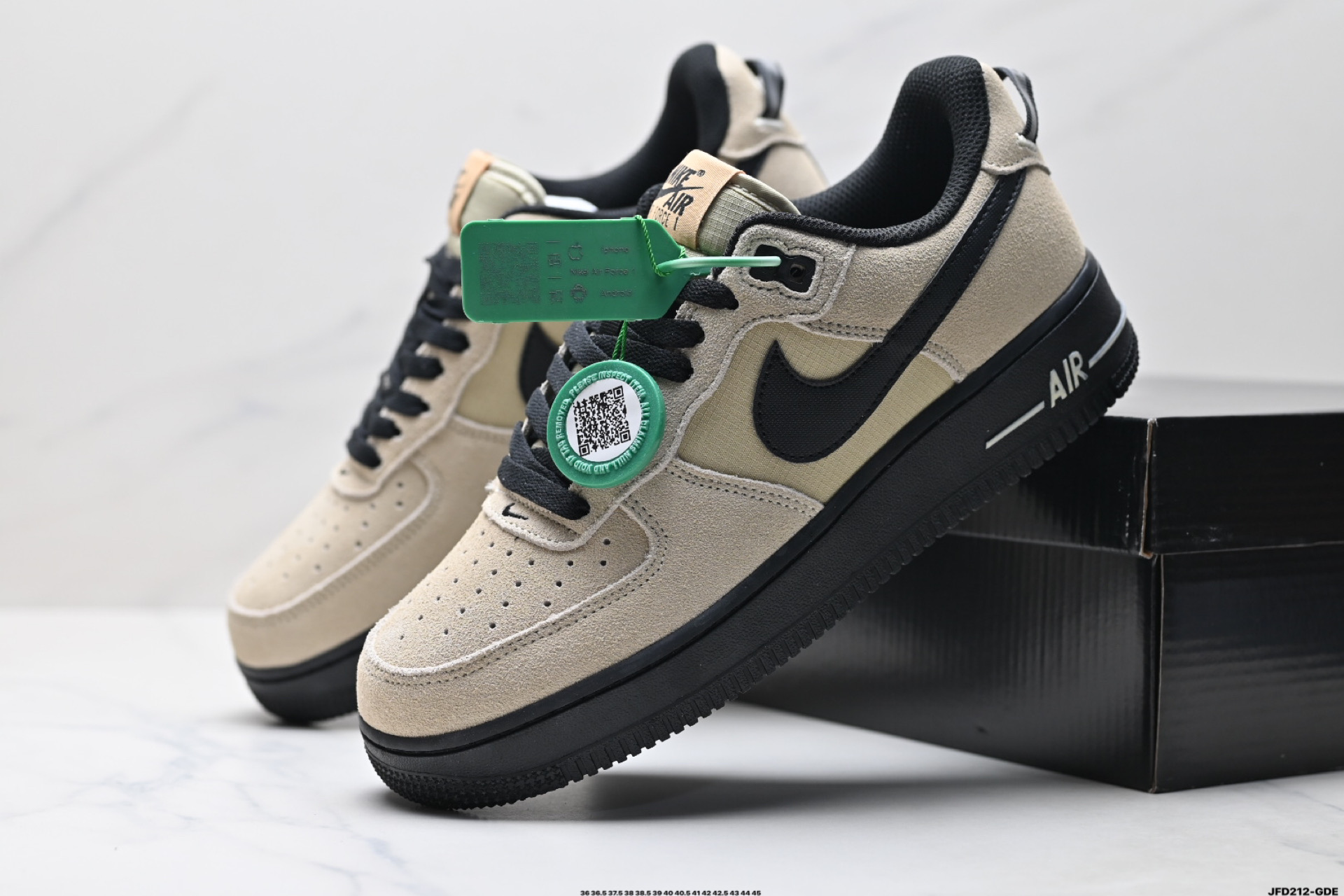 NIKE AIR FORCE 1‘07  HV6526-200