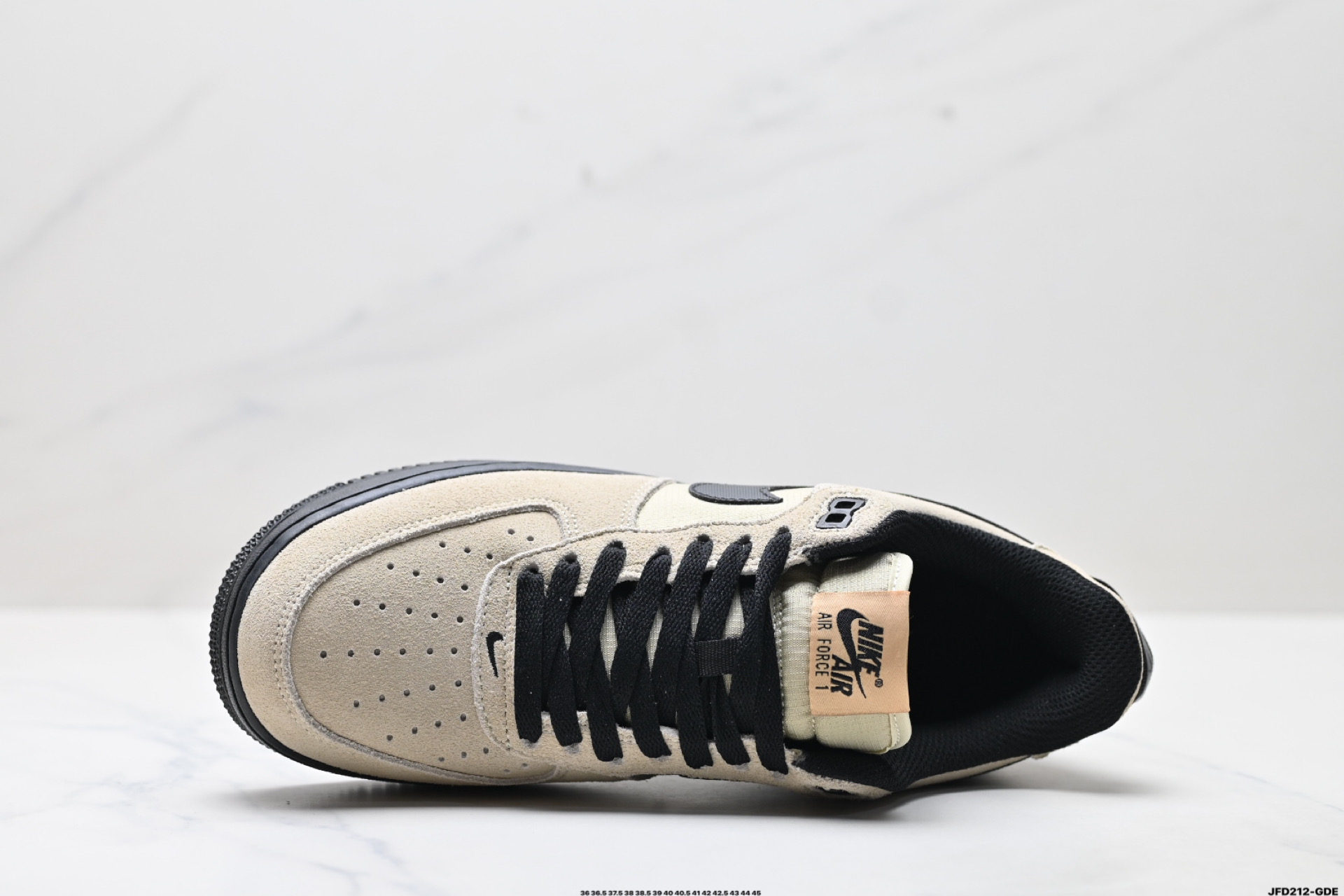 NIKE AIR FORCE 1‘07  HV6526-200