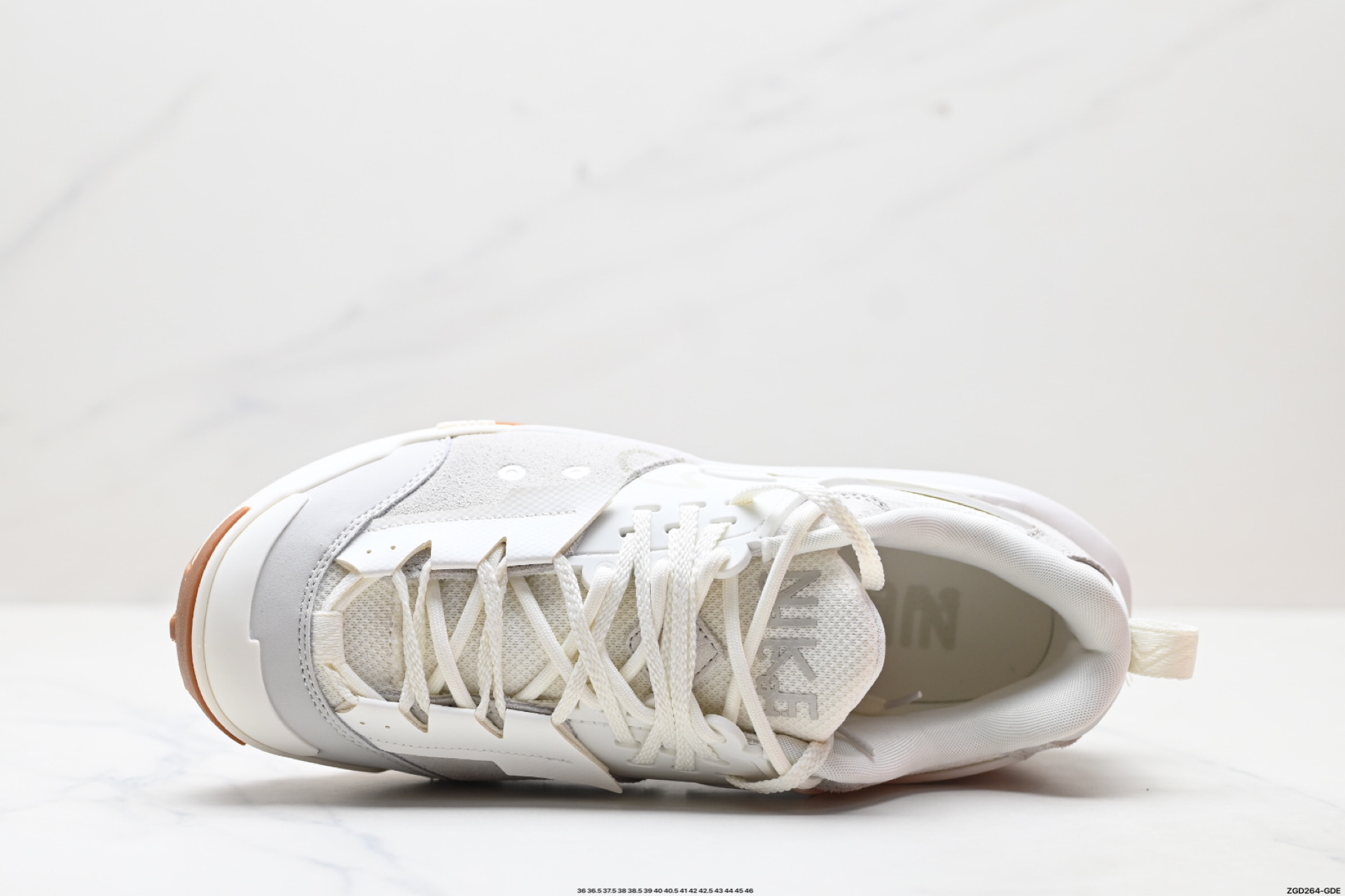 Sacai x Nike Zegamadome 联名鞋款  HQ8618-005