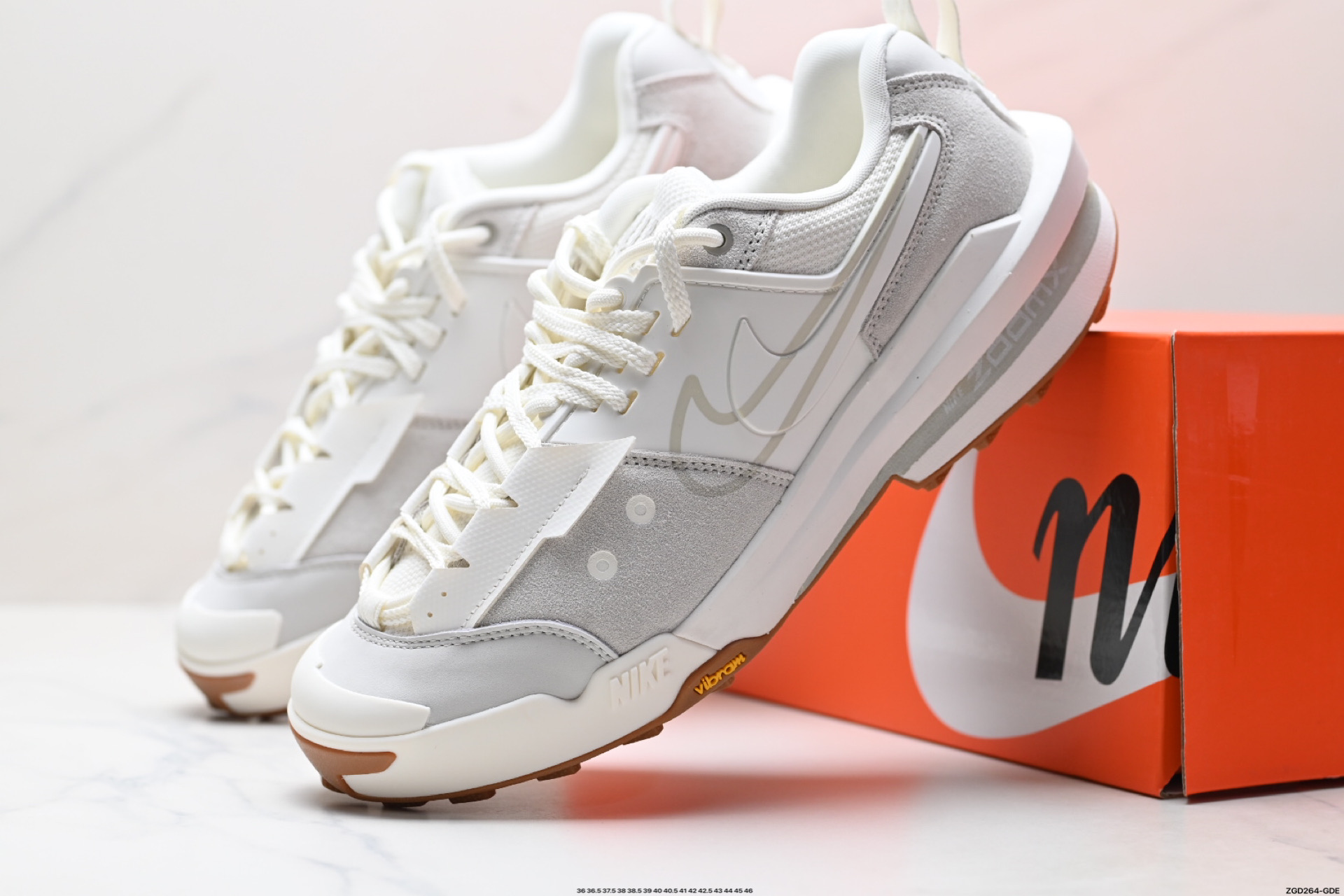 Sacai x Nike Zegamadome 联名鞋款  HQ8618-005