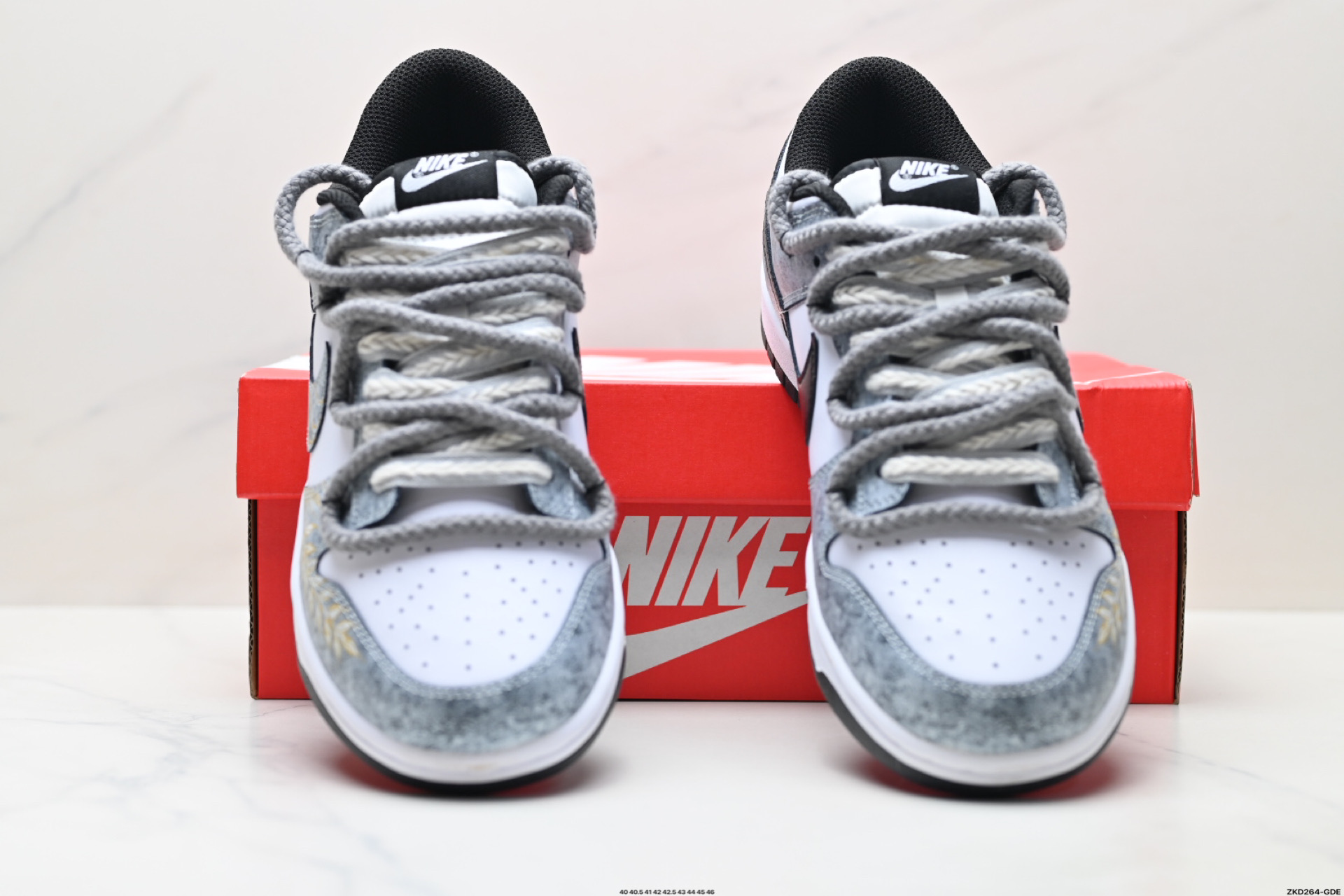 NK Dunk Low Retro “DIY高端定制” 低帮休闲运动板鞋  DD1391-100