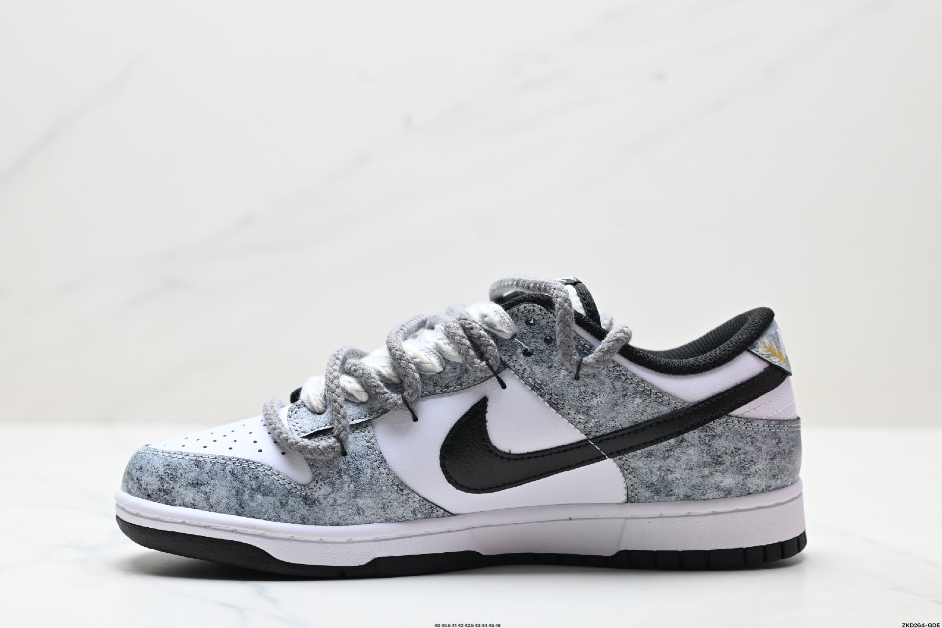 NK Dunk Low Retro “DIY高端定制” 低帮休闲运动板鞋  DD1391-100