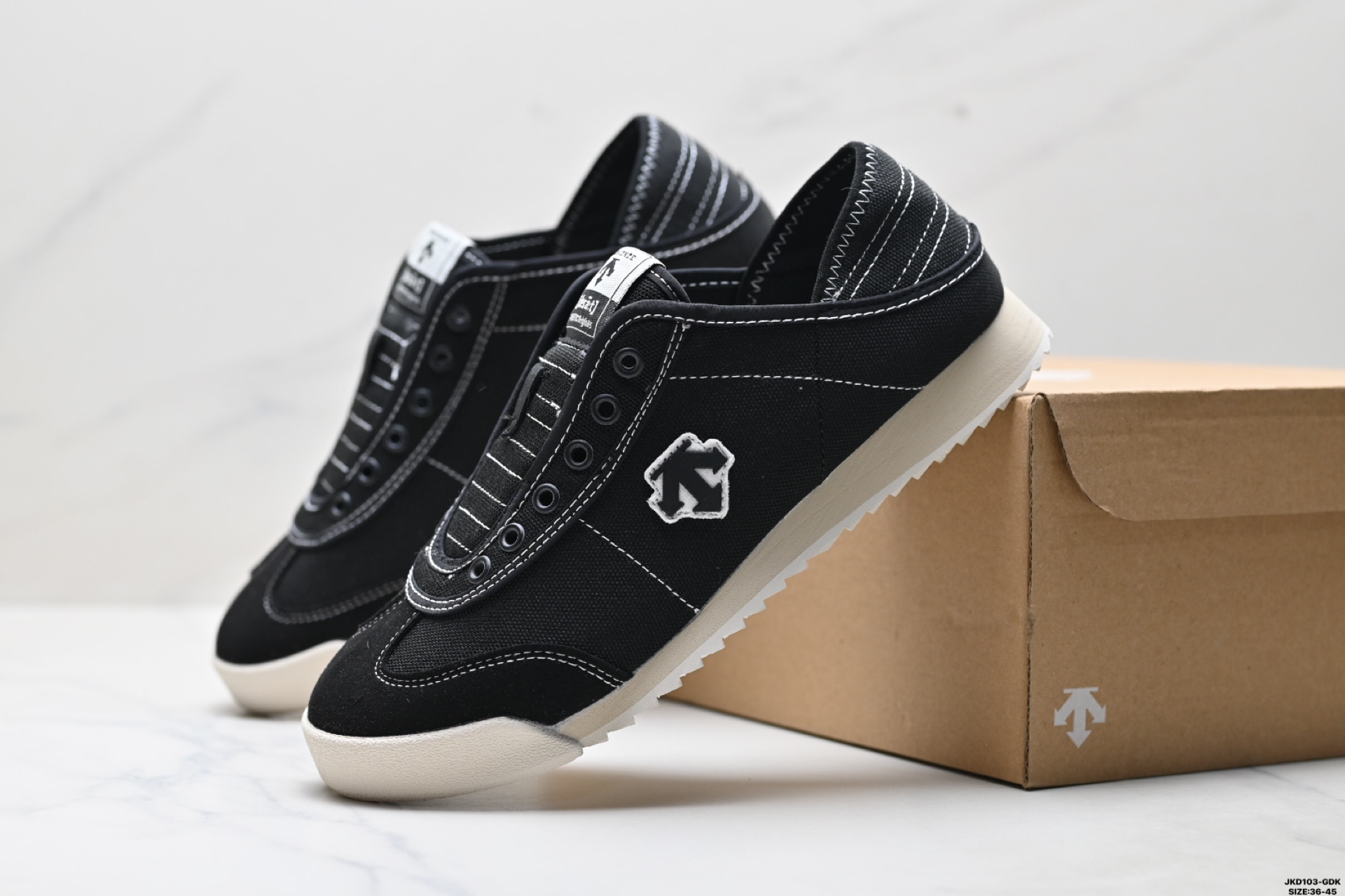 DESCENTE迪桑特CHRON TEMPO REPLICA 系列CHRON复古运动休闲鞋 D5232LSN27-High Quatity Cheap Brand wholesale wholesaler seller Clothes Bags handbags Sneakers Top Fashion Clothing Shoes from China Factory Chinese suppliers best Quality Beautiful Price DESCENTE迪桑特CHRON TEMPO REPLICA 系列CHRON复古运动休闲鞋 D5232LSN27