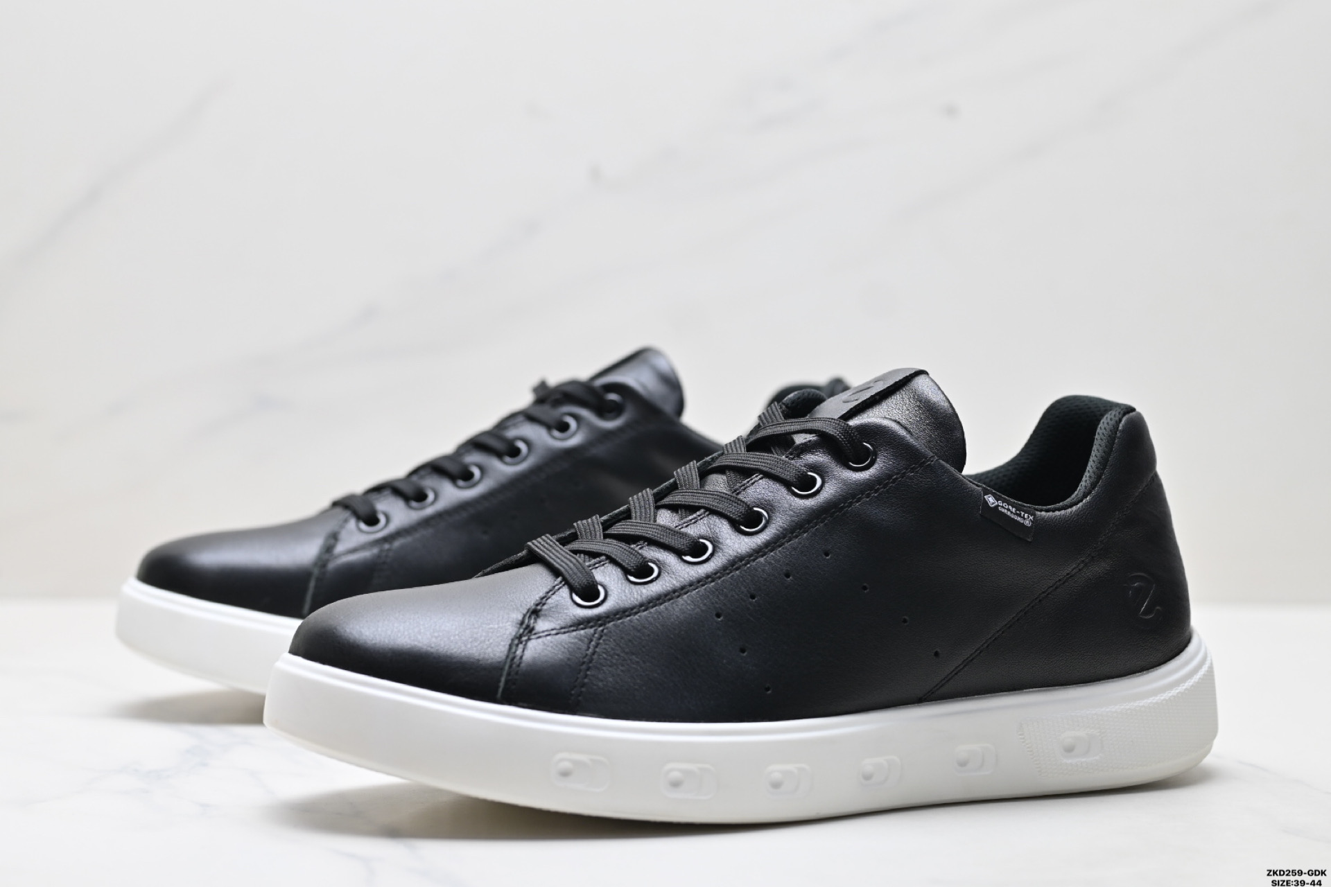 Ecco爱步 街头720系列 牛皮革 舒适百搭 户外休闲 低帮 板鞋 520884-Chinese UA Cheap High Quatity Brand Clothes Bags handbags Sneakers wholesale wholesaler seller from China Factory suppliers Fashion Clothing Shoes best Quality Beautiful Price Ecco爱步 街头720系列 牛皮革 舒适百搭 户外休闲 低帮 板鞋 520884