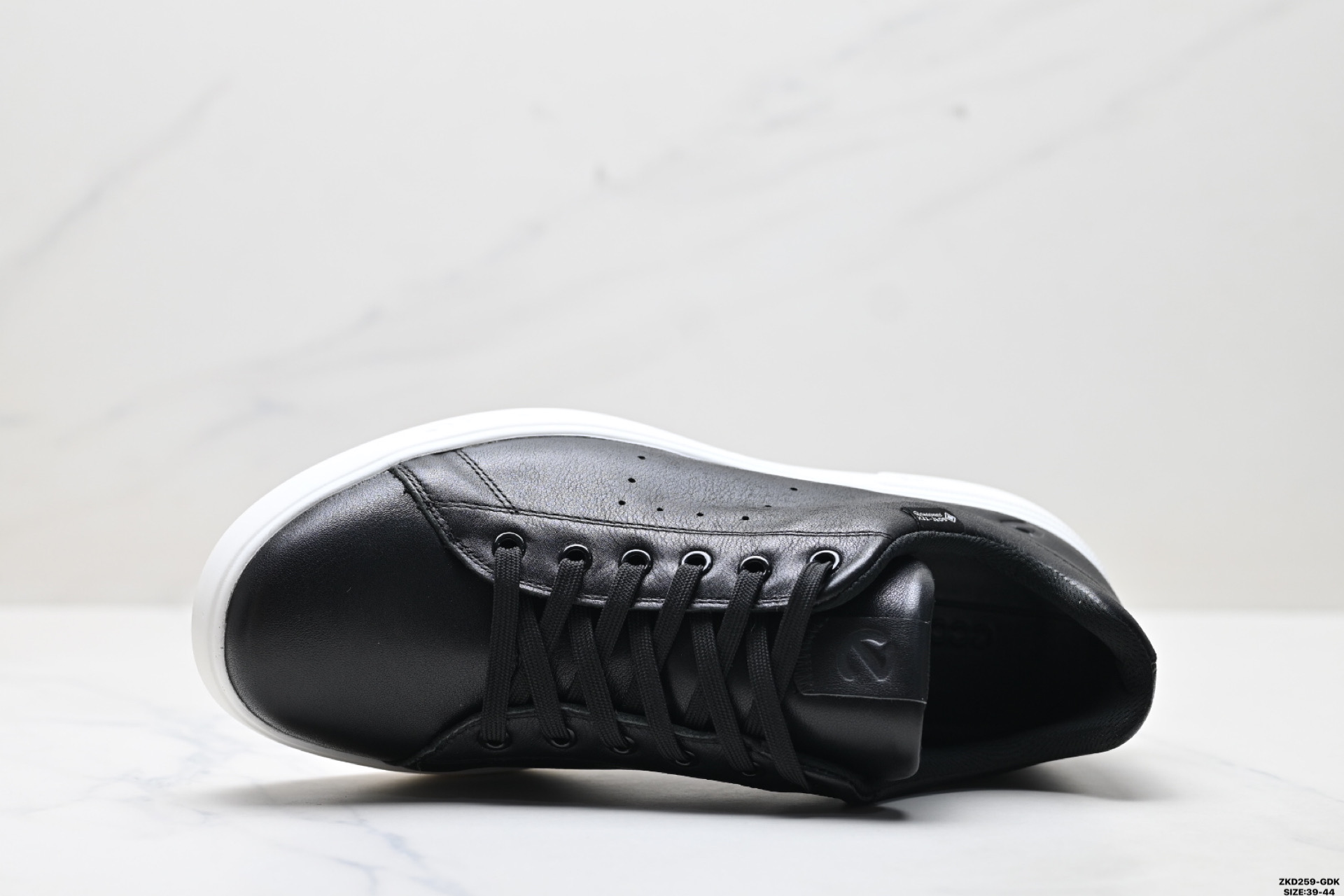 Ecco爱步 街头720系列 牛皮革 舒适百搭 户外休闲 低帮 板鞋 520884-Chinese UA Cheap High Quatity Brand Clothes Bags handbags Sneakers wholesale wholesaler seller from China Factory suppliers Fashion Clothing Shoes best Quality Beautiful Price Ecco爱步 街头720系列 牛皮革 舒适百搭 户外休闲 低帮 板鞋 520884