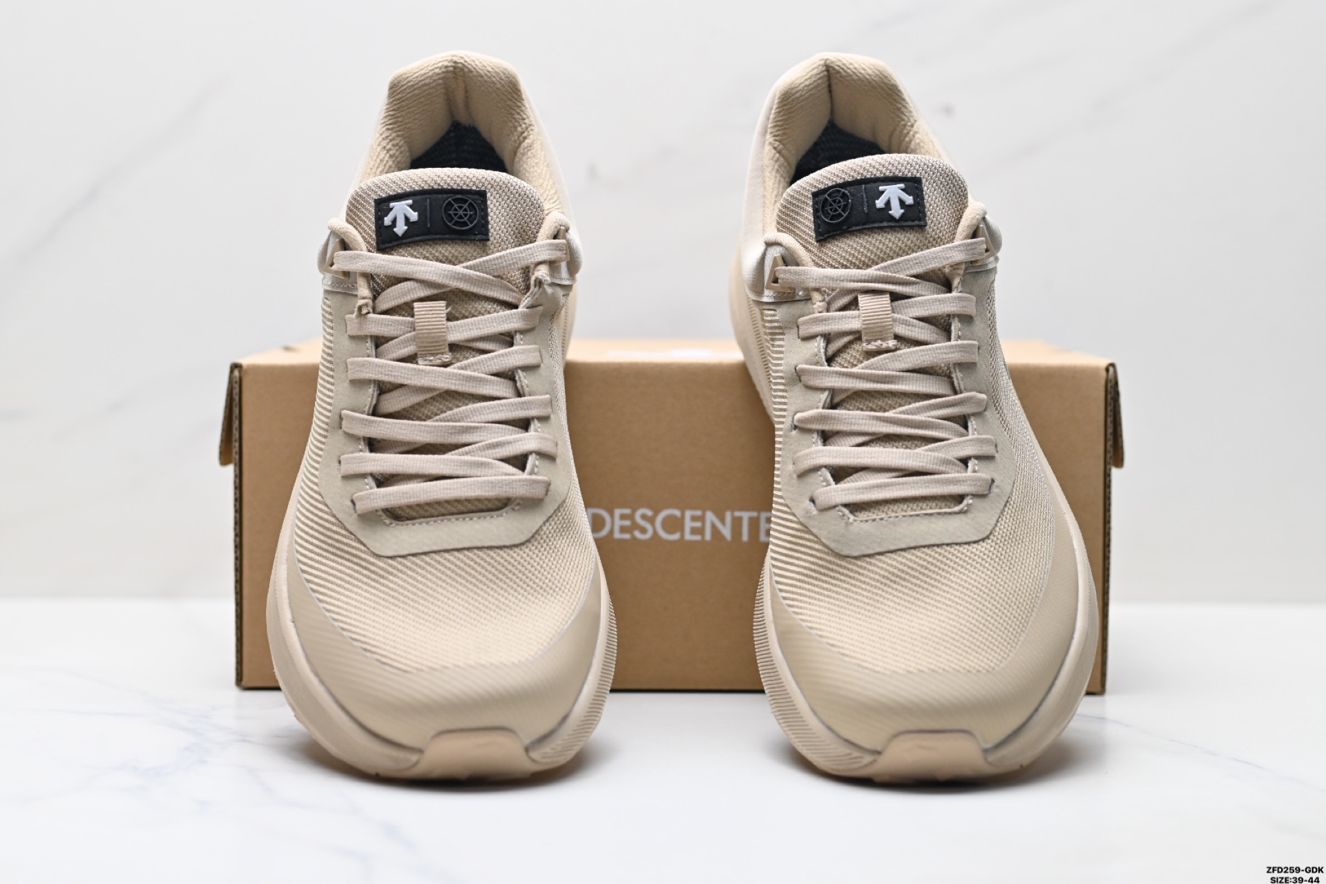 迪桑特DESCENTE EASE AIR JR GORE-TEX 时尚 舒适 百搭 防滑耐磨 低帮 生活休闲鞋 Y5233RRN22-Chinese UA Cheap High Quatity Brand Clothes Bags handbags Sneakers wholesale wholesaler seller from China Factory suppliers Fashion Clothing Shoes best Quality Beautiful Price 迪桑特DESCENTE EASE AIR JR GORE-TEX 时尚 舒适 百搭 防滑耐磨 低帮 生活休闲鞋 Y5233RRN22