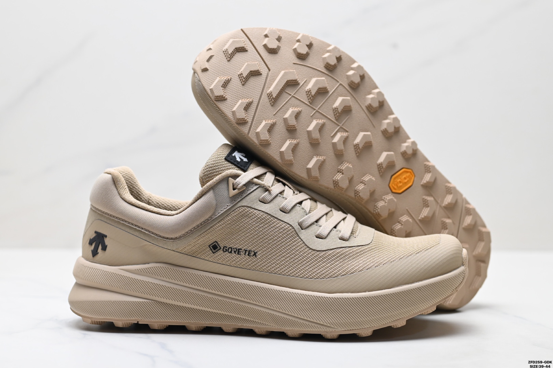 迪桑特DESCENTE EASE AIR JR GORE-TEX 时尚 舒适 百搭 防滑耐磨 低帮 生活休闲鞋 Y5233RRN22-Chinese UA Cheap High Quatity Brand Clothes Bags handbags Sneakers wholesale wholesaler seller from China Factory suppliers Fashion Clothing Shoes best Quality Beautiful Price 迪桑特DESCENTE EASE AIR JR GORE-TEX 时尚 舒适 百搭 防滑耐磨 低帮 生活休闲鞋 Y5233RRN22