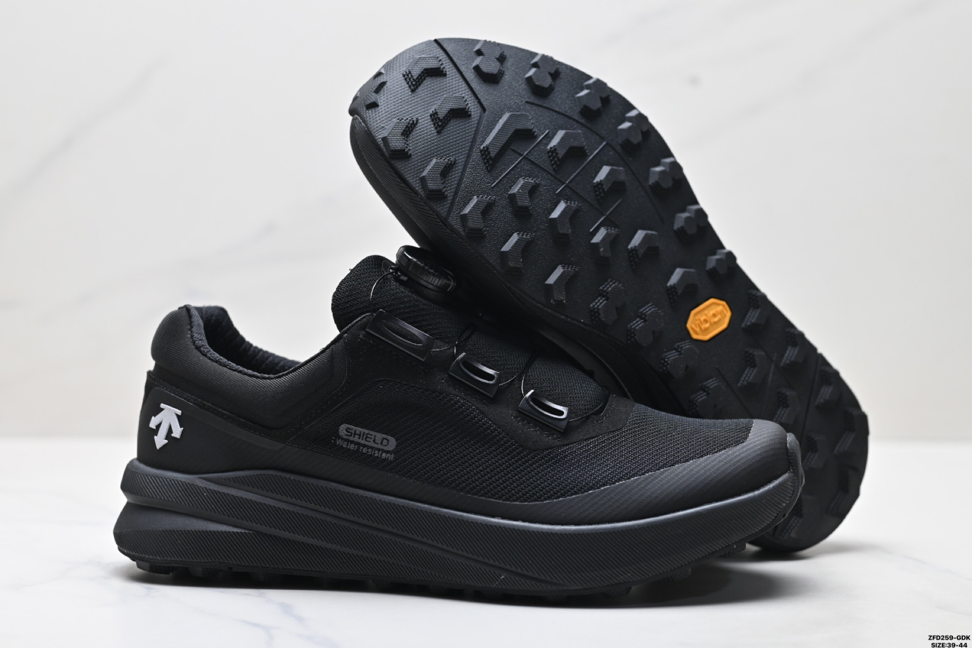 迪桑特DESCENTE DUALIS都市通勤 时尚 耐磨 低帮生活休闲鞋 Y5233RRN22