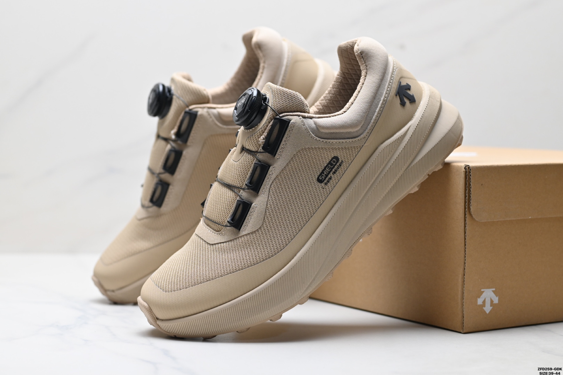 迪桑特DESCENTE DUALIS都市通勤 时尚 耐磨 低帮生活休闲鞋 Y5233RRN22