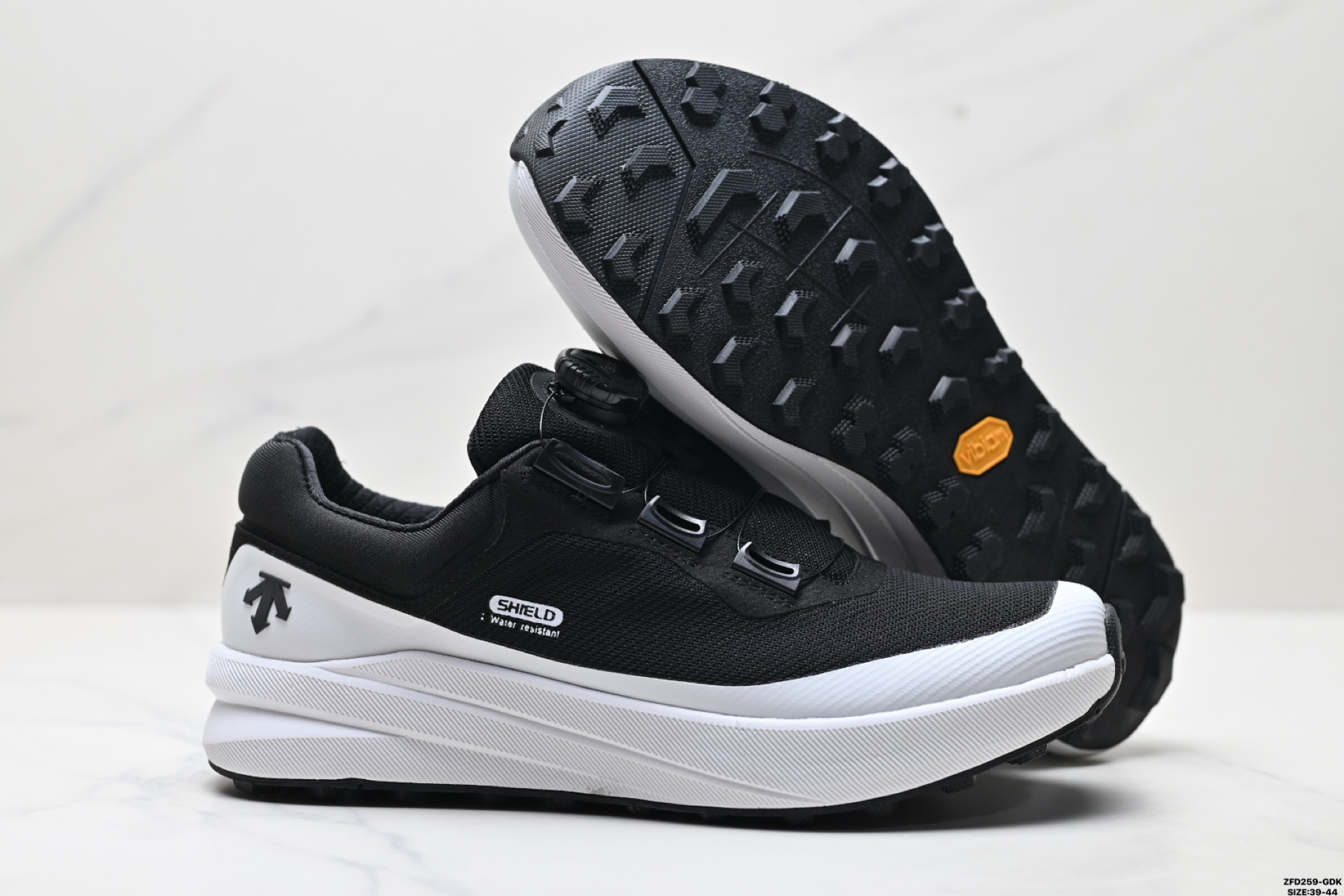 迪桑特DESCENTE DUALIS都市通勤 时尚 耐磨 低帮生活休闲鞋 Y5233RRN22