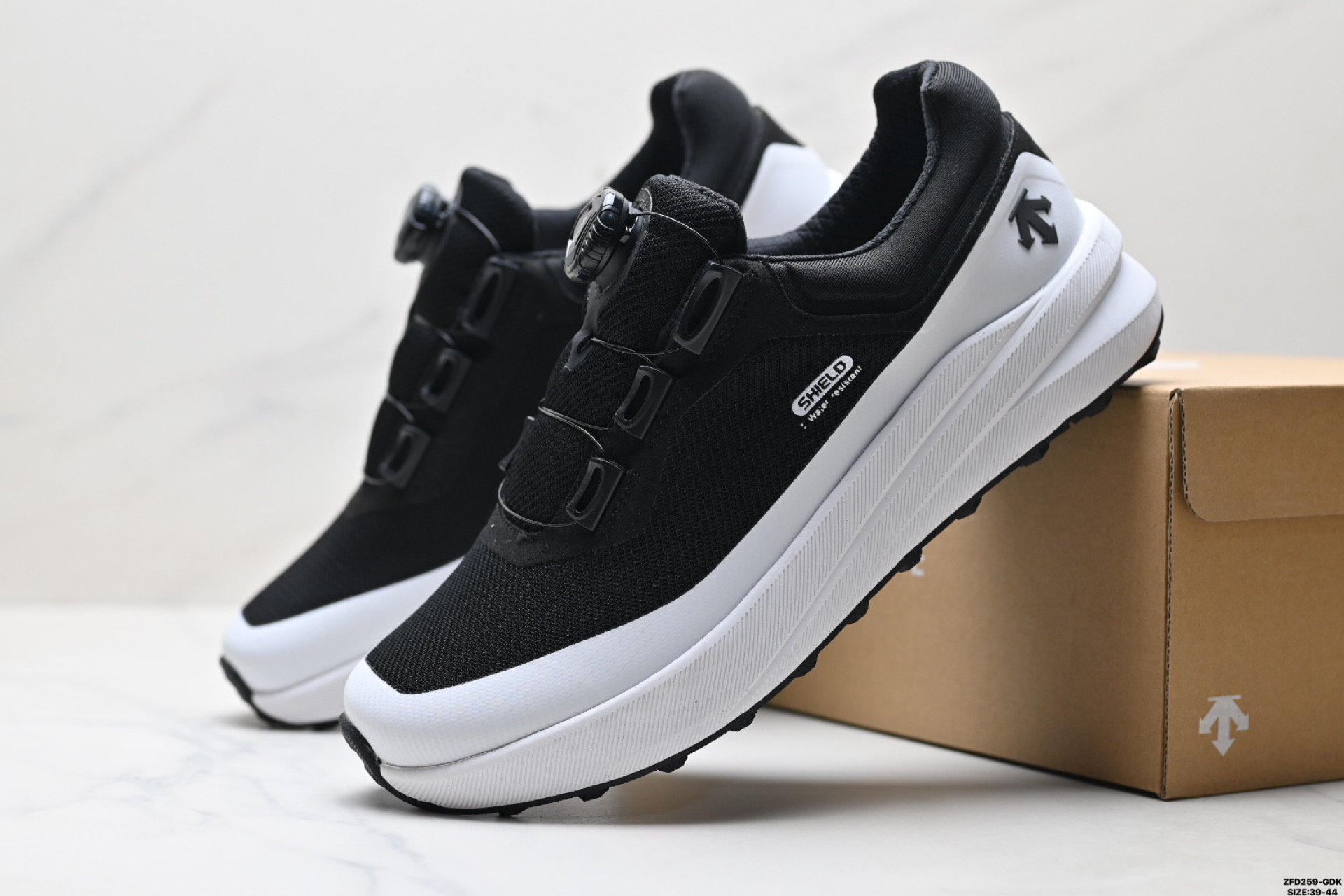 迪桑特DESCENTE DUALIS都市通勤 时尚 耐磨 低帮生活休闲鞋 Y5233RRN22