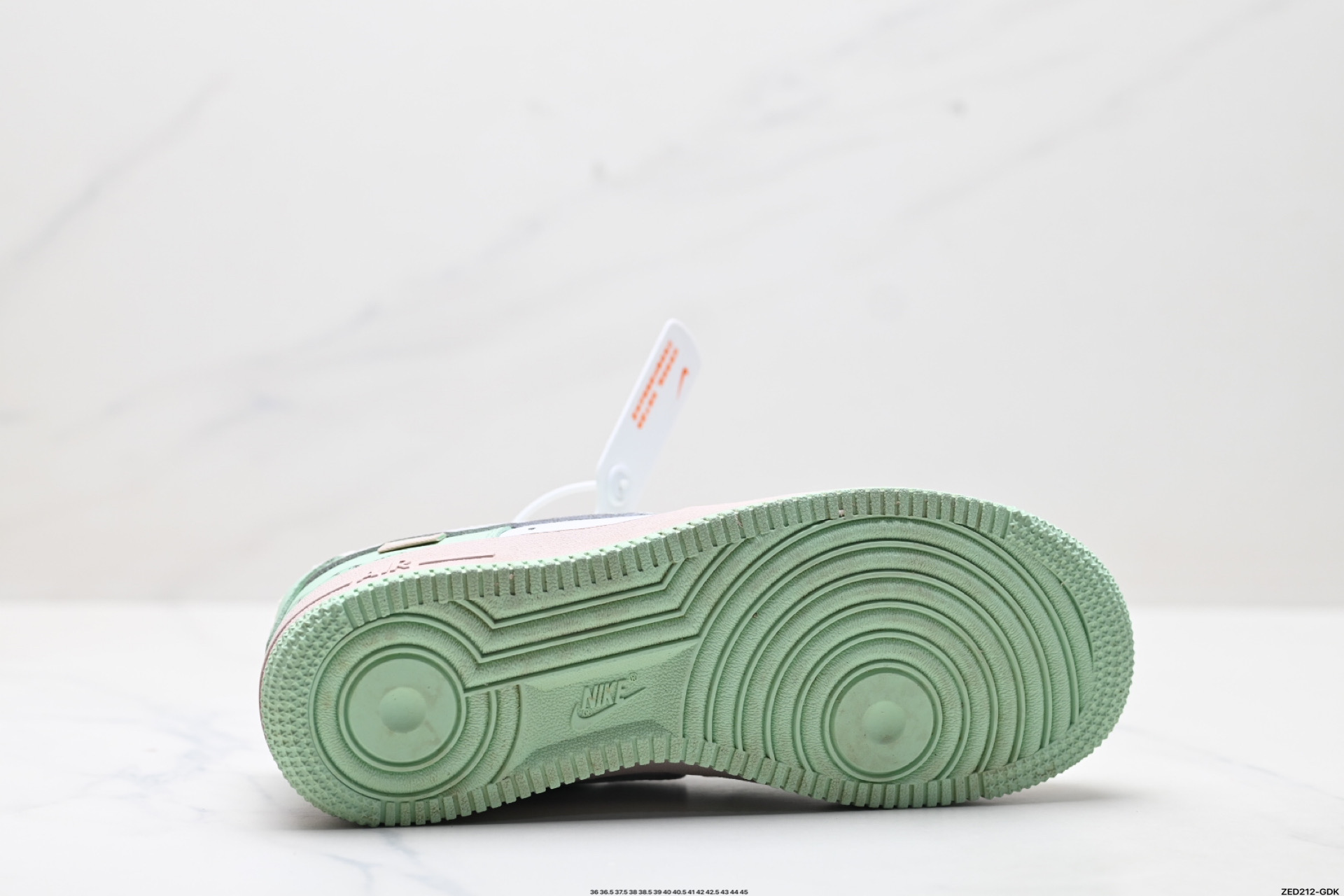 NIKE AIR FORCE 1‘07 DB3301-099-High Quatity Cheap Brand wholesale wholesaler seller Clothes Bags handbags Sneakers Top Fashion Clothing Shoes from China Factory Chinese suppliers best Quality Beautiful Price NIKE AIR FORCE 1‘07 DB3301-099